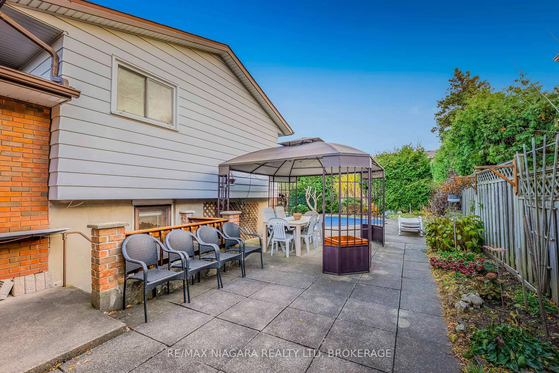 Photo 33 of 5 Rene Lane, St. Catharines, Secord Woods — HOMEH