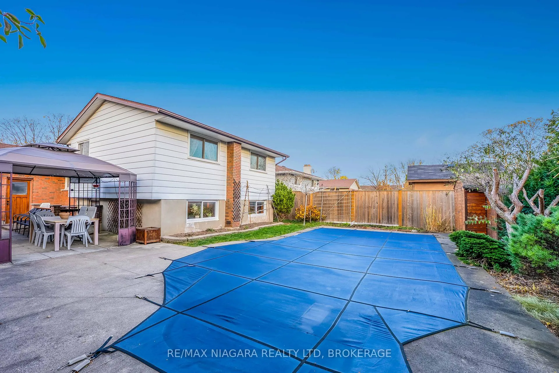 Photo 38 of 5 Rene Lane, St. Catharines, Secord Woods — HOMEH