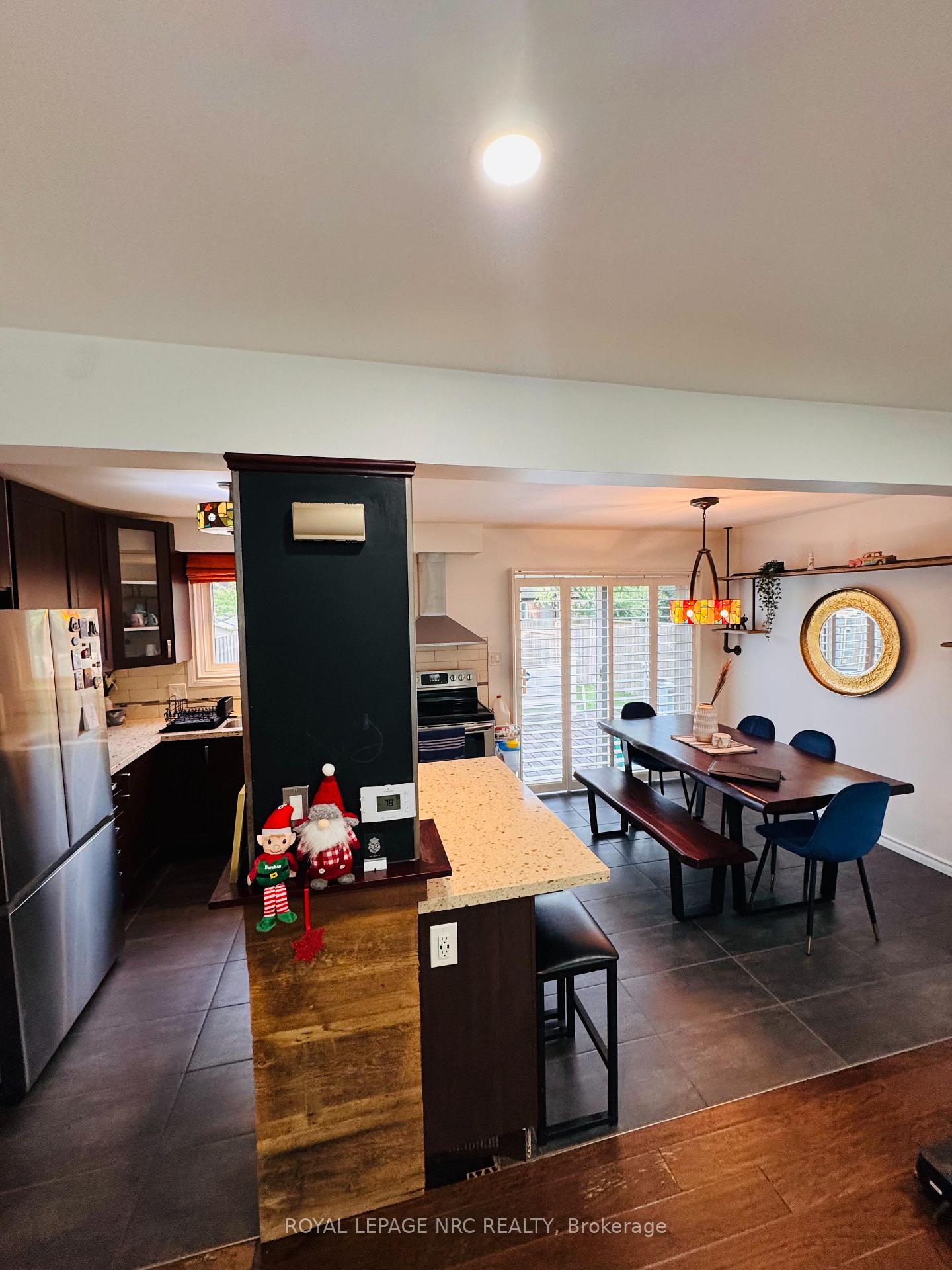 Photo 7 of 38 Lafayette Drive, St. Catharines, Lakeport — HOMEH