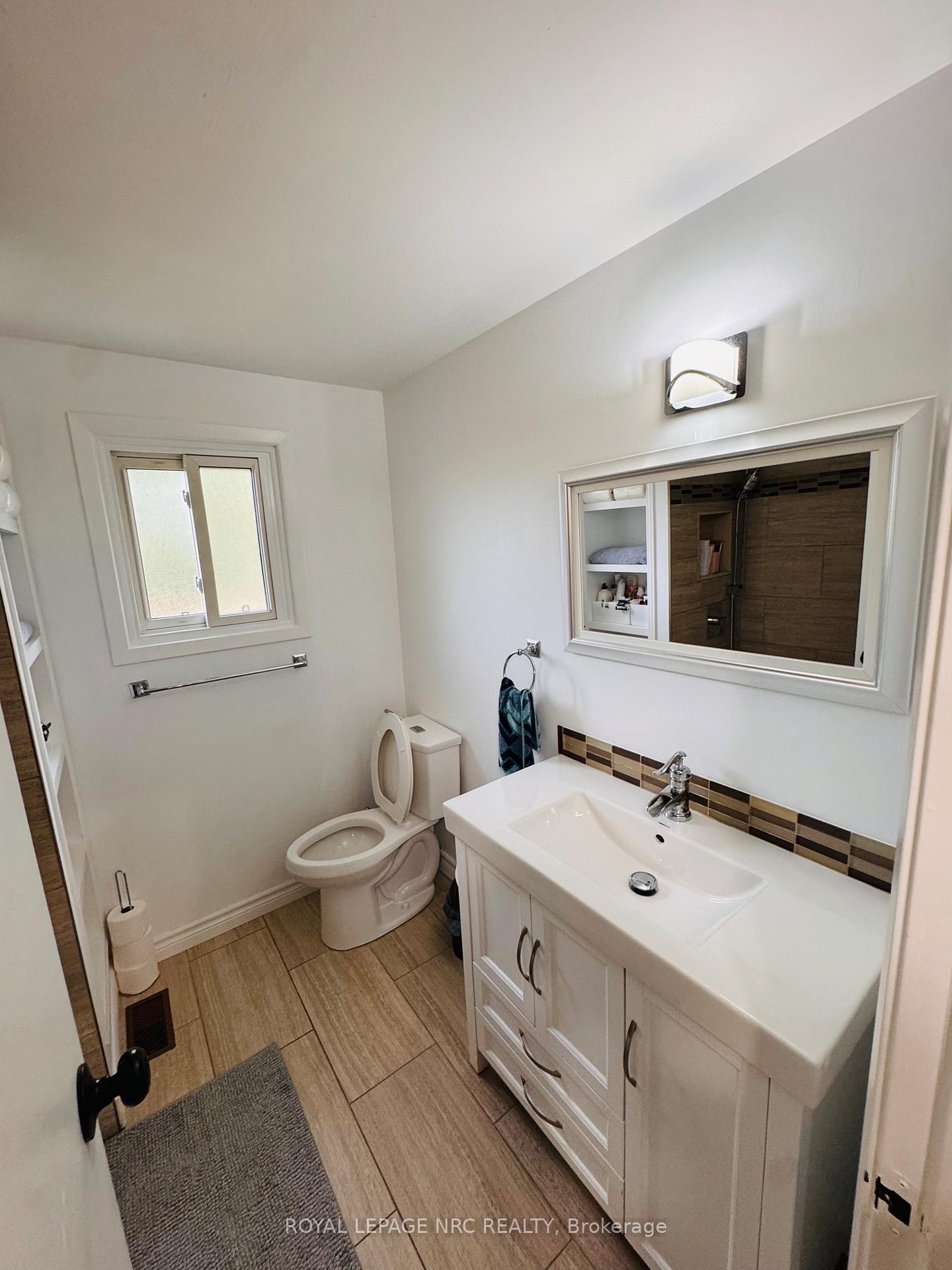 Photo 13 of 38 Lafayette Drive, St. Catharines, Lakeport — HOMEH