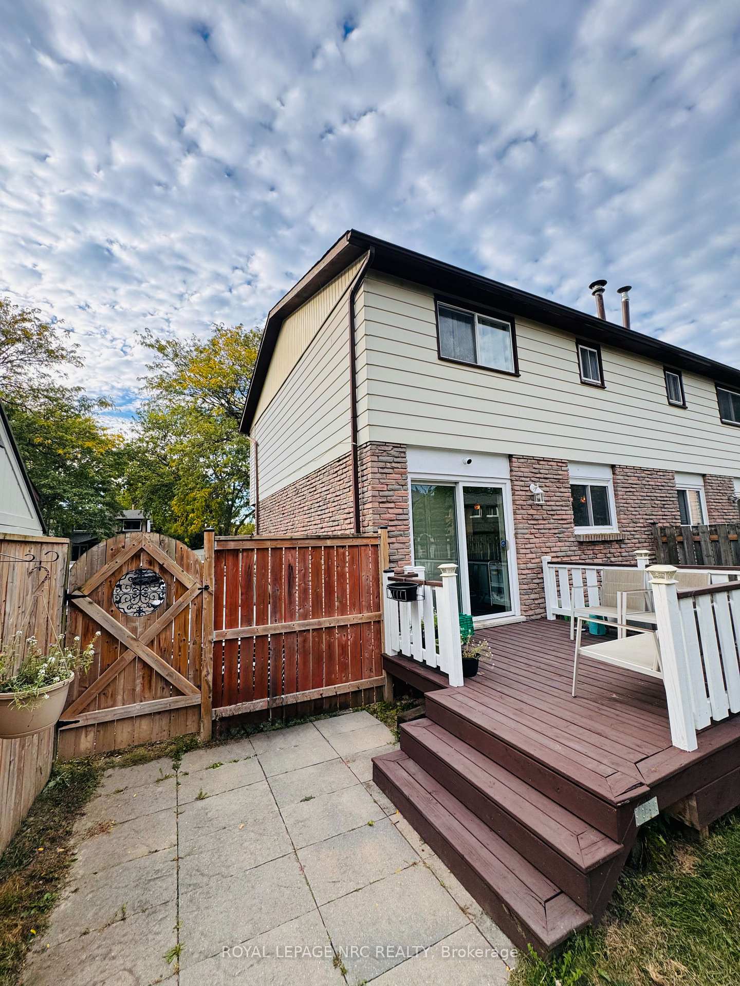 Photo 21 of 38 Lafayette Drive, St. Catharines, Lakeport — HOMEH