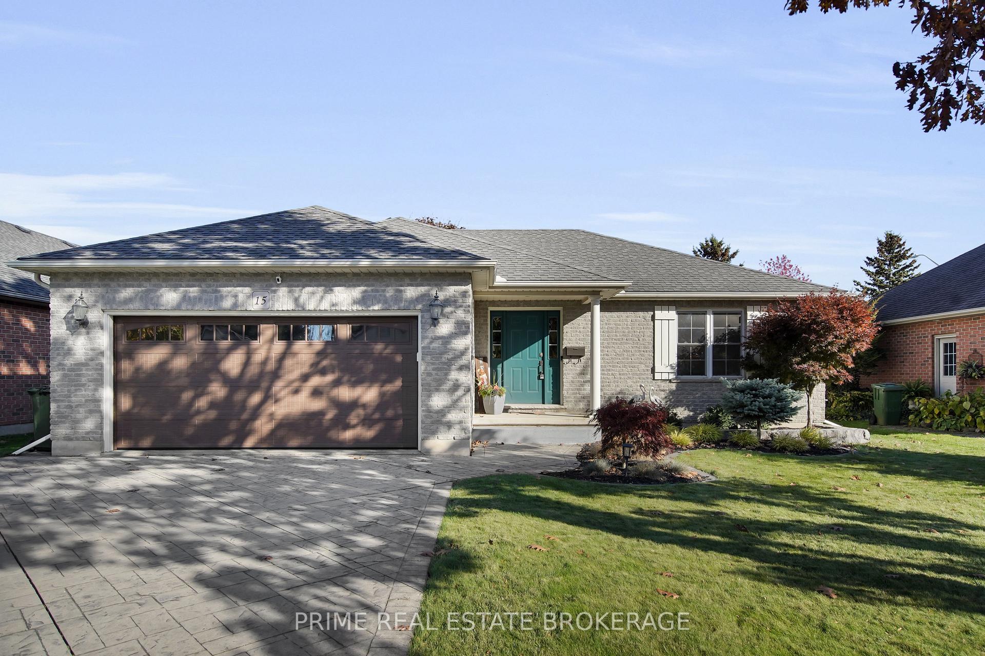 Photo 2 of 15 Harrington Crescent, St. Thomas — HOMEH