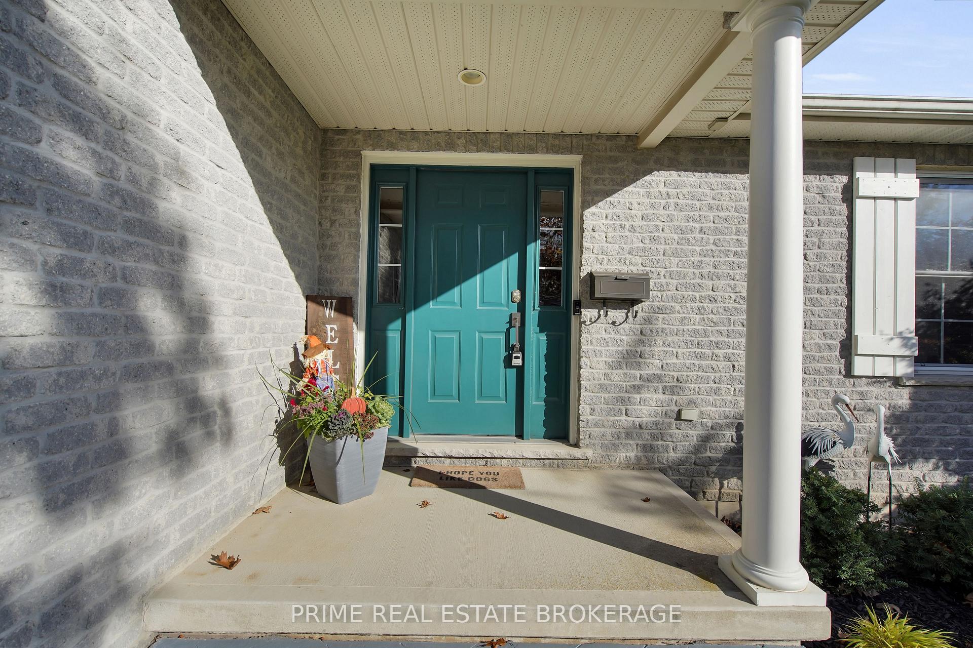 Photo 5 of 15 Harrington Crescent, St. Thomas — HOMEH