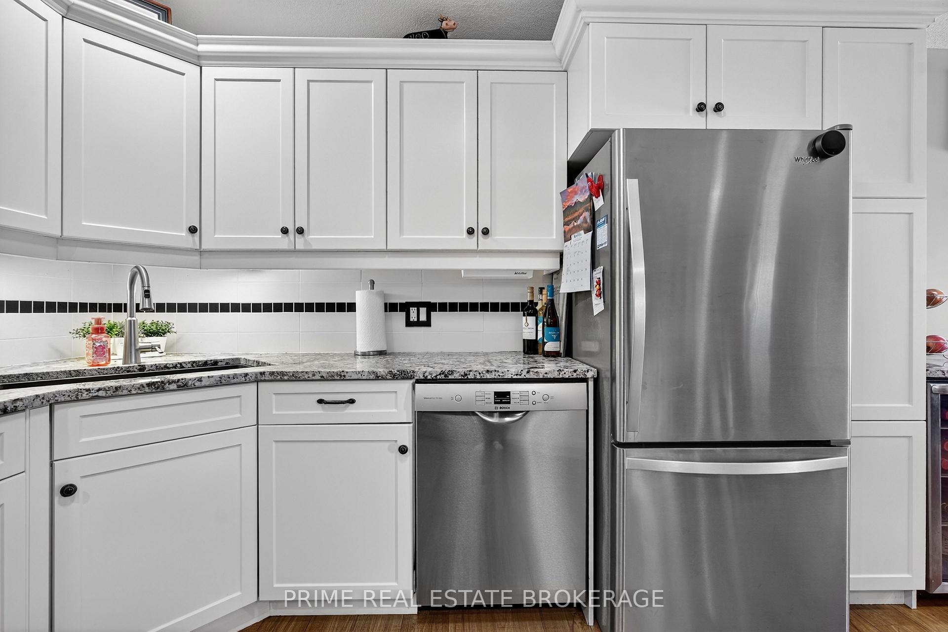 Photo 18 of 15 Harrington Crescent, St. Thomas — HOMEH