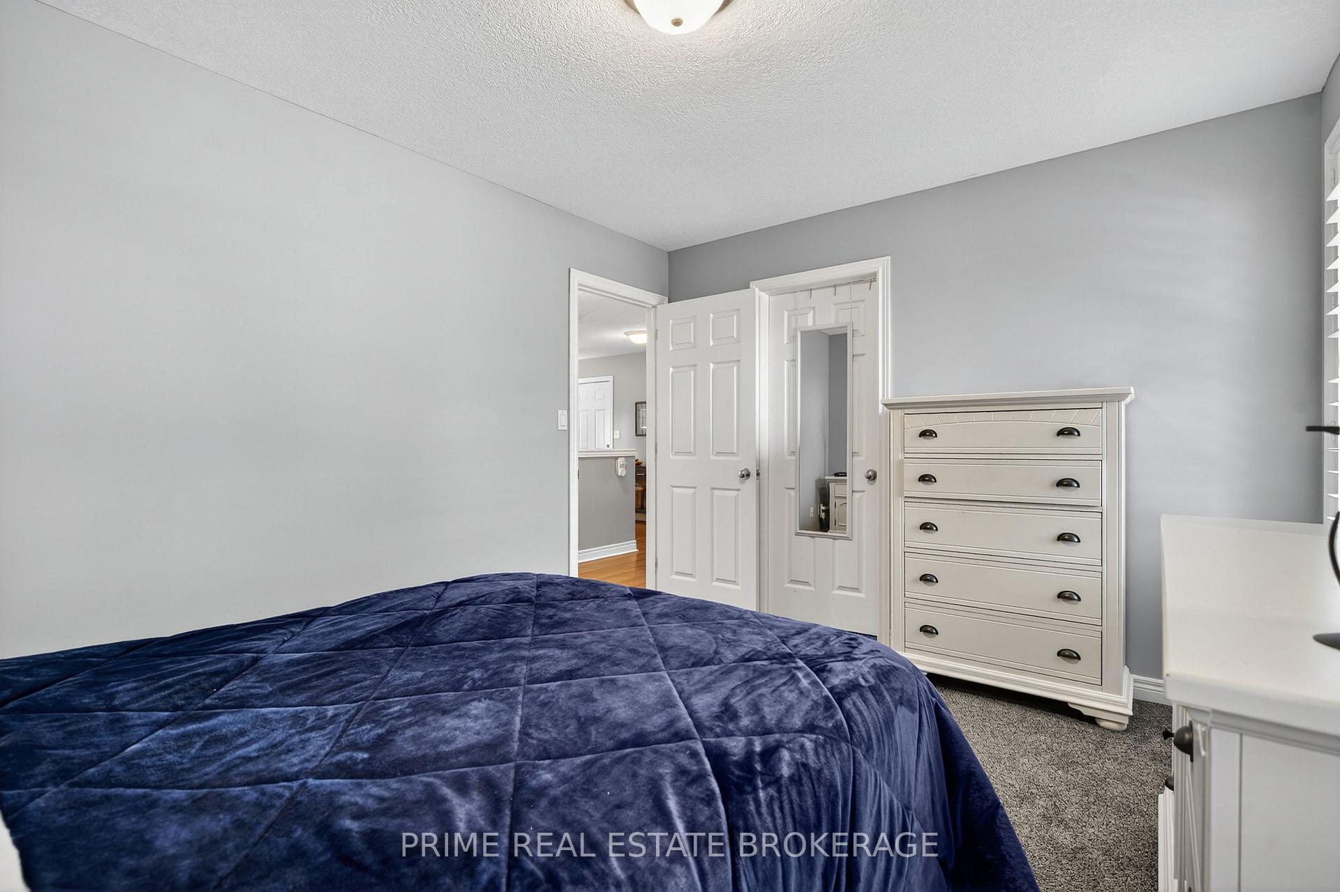 Photo 21 of 15 Harrington Crescent, St. Thomas — HOMEH