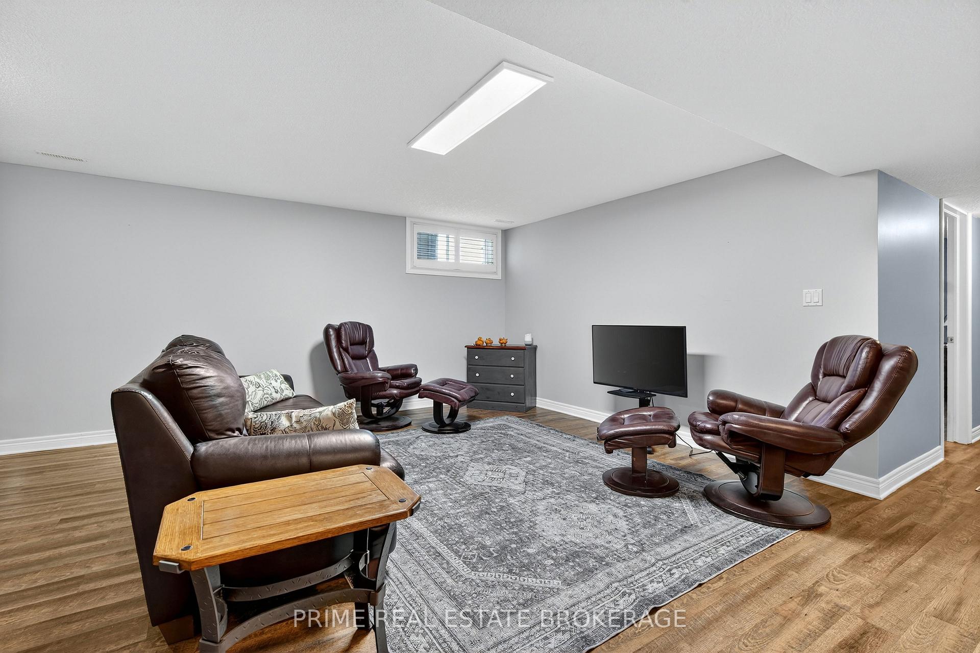 Photo 28 of 15 Harrington Crescent, St. Thomas — HOMEH
