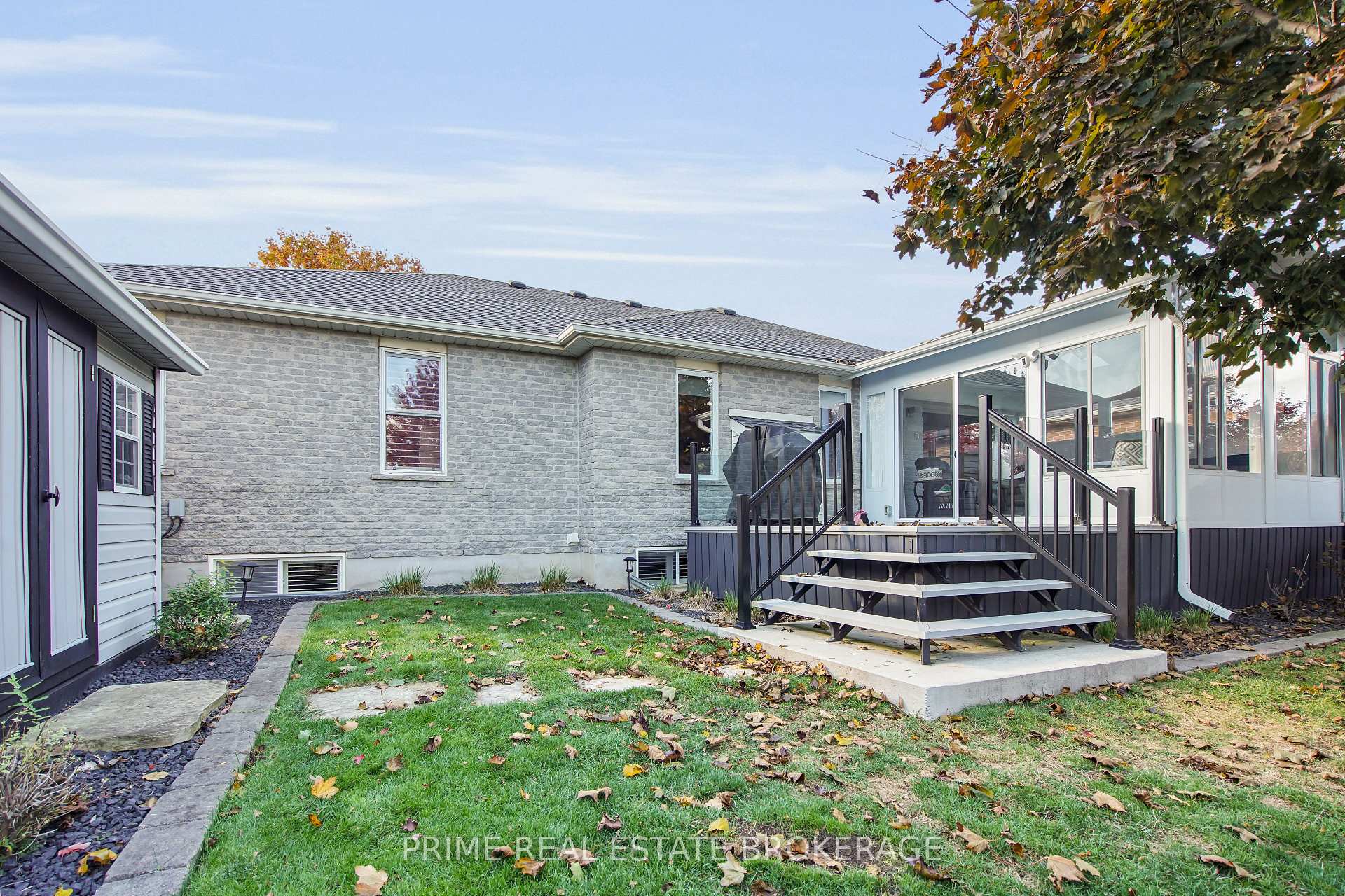 Photo 43 of 15 Harrington Crescent, St. Thomas — HOMEH