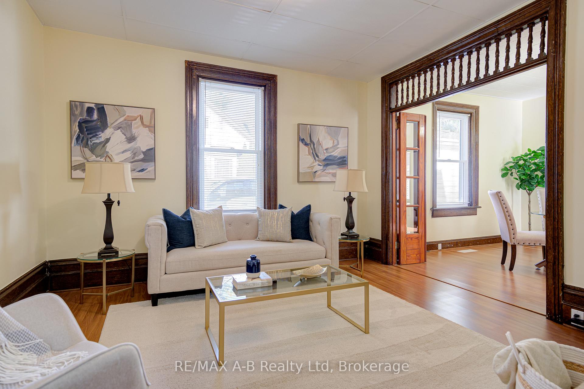 Photo 8 of 137 Dufferin Street, Stratford — HOMEH