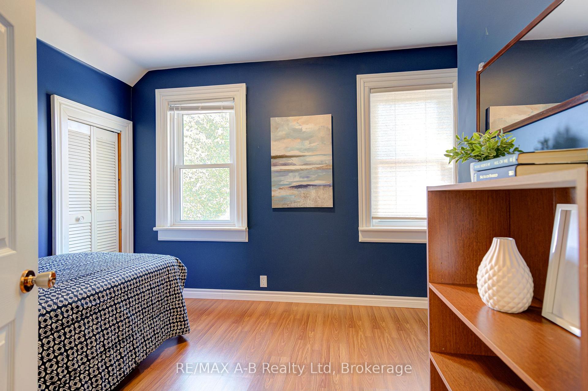 Photo 28 of 137 Dufferin Street, Stratford — HOMEH