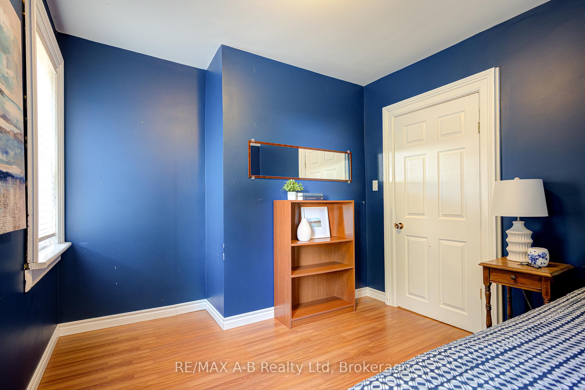 Photo 30 of 137 Dufferin Street, Stratford — HOMEH