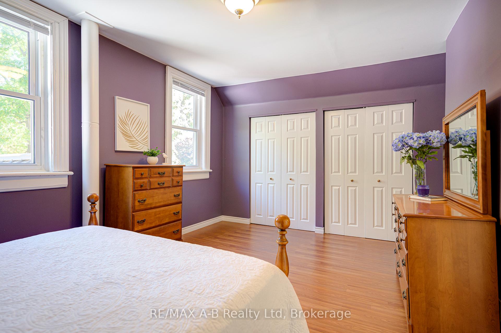 Photo 34 of 137 Dufferin Street, Stratford — HOMEH