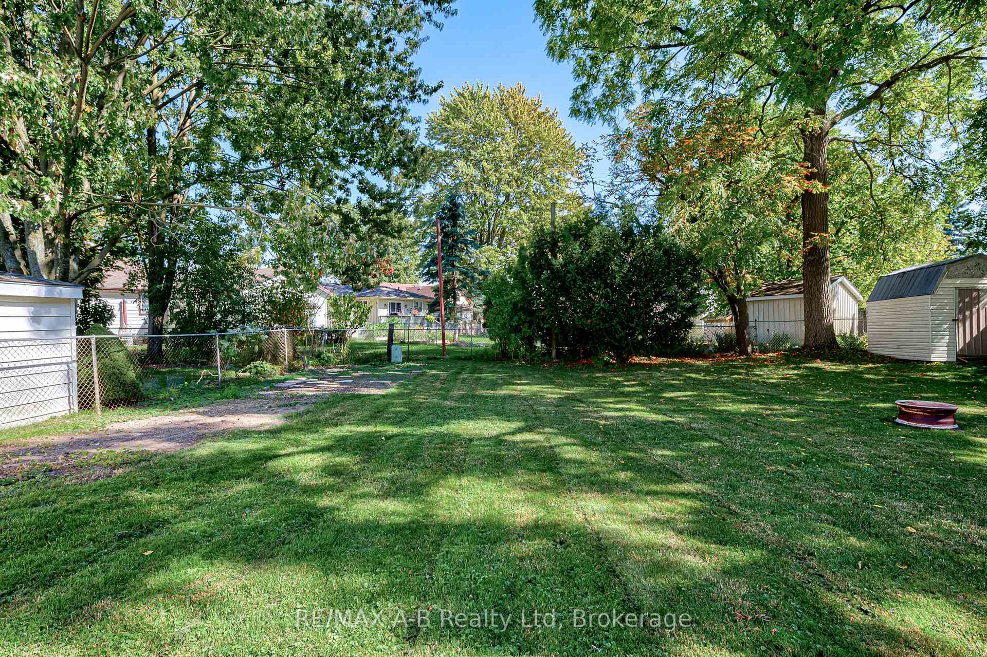 Photo 43 of 137 Dufferin Street, Stratford — HOMEH