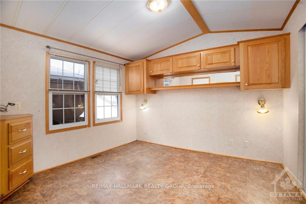 Photo 17 of 14 Yvette, Ottawa, Remainder of Stittsville & Area — HOMEH