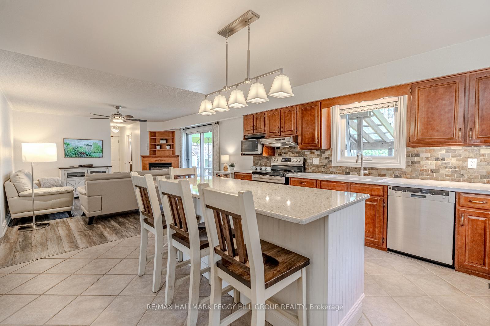 Photo 5 of 1166 Sunnidale Road, Springwater, Centre Vespra — HOMEH