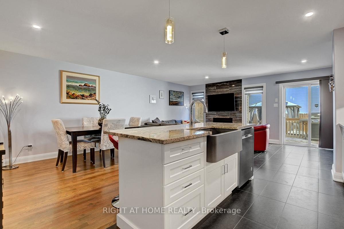 Photo 11 of 229 Purchase Crescent, Ottawa, Stittsville (South) — HOMEH