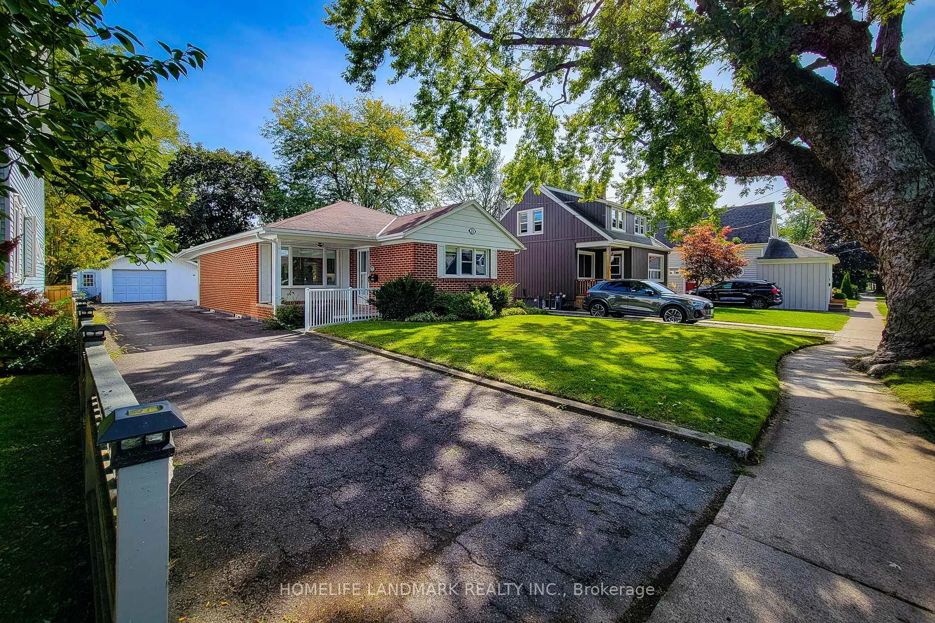 Photo 2 of Unit Upper, 75 Bayview Drive, St. Catharines, Port Dalhousie — HOMEH