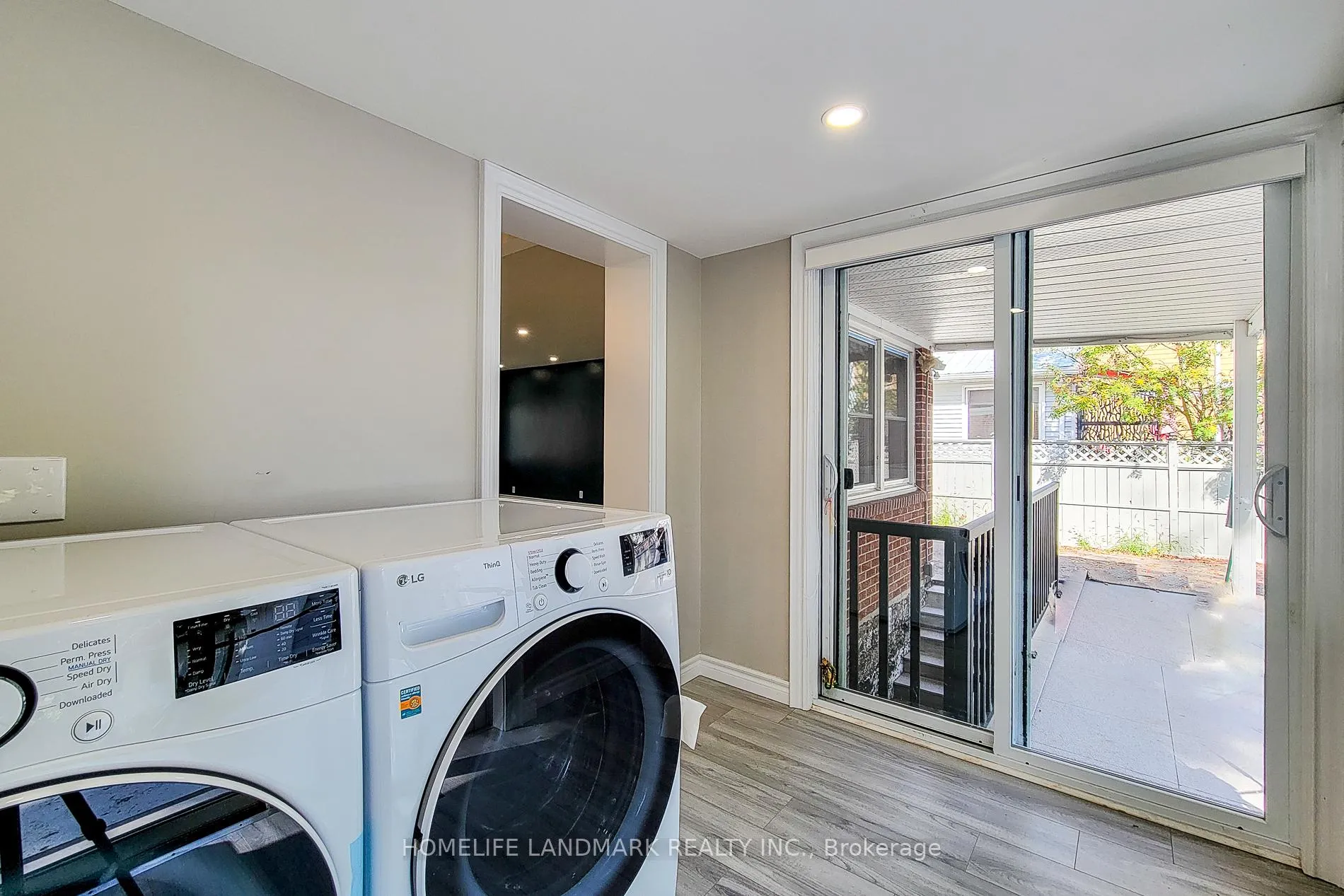 Photo 32 of Unit Upper, 75 Bayview Drive, St. Catharines, Port Dalhousie — HOMEH