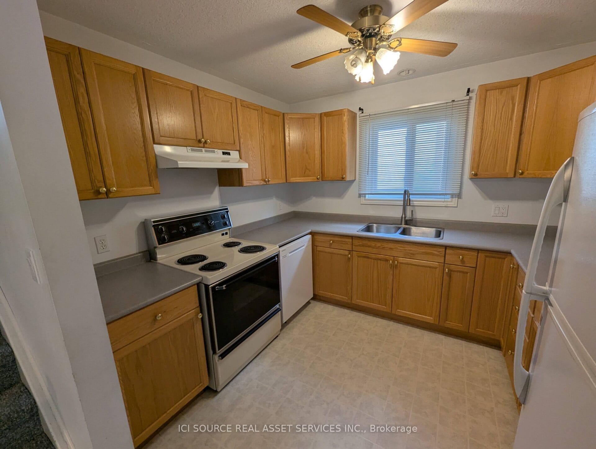 Photo 6 of 462 Albert Street, Stratford — HOMEH