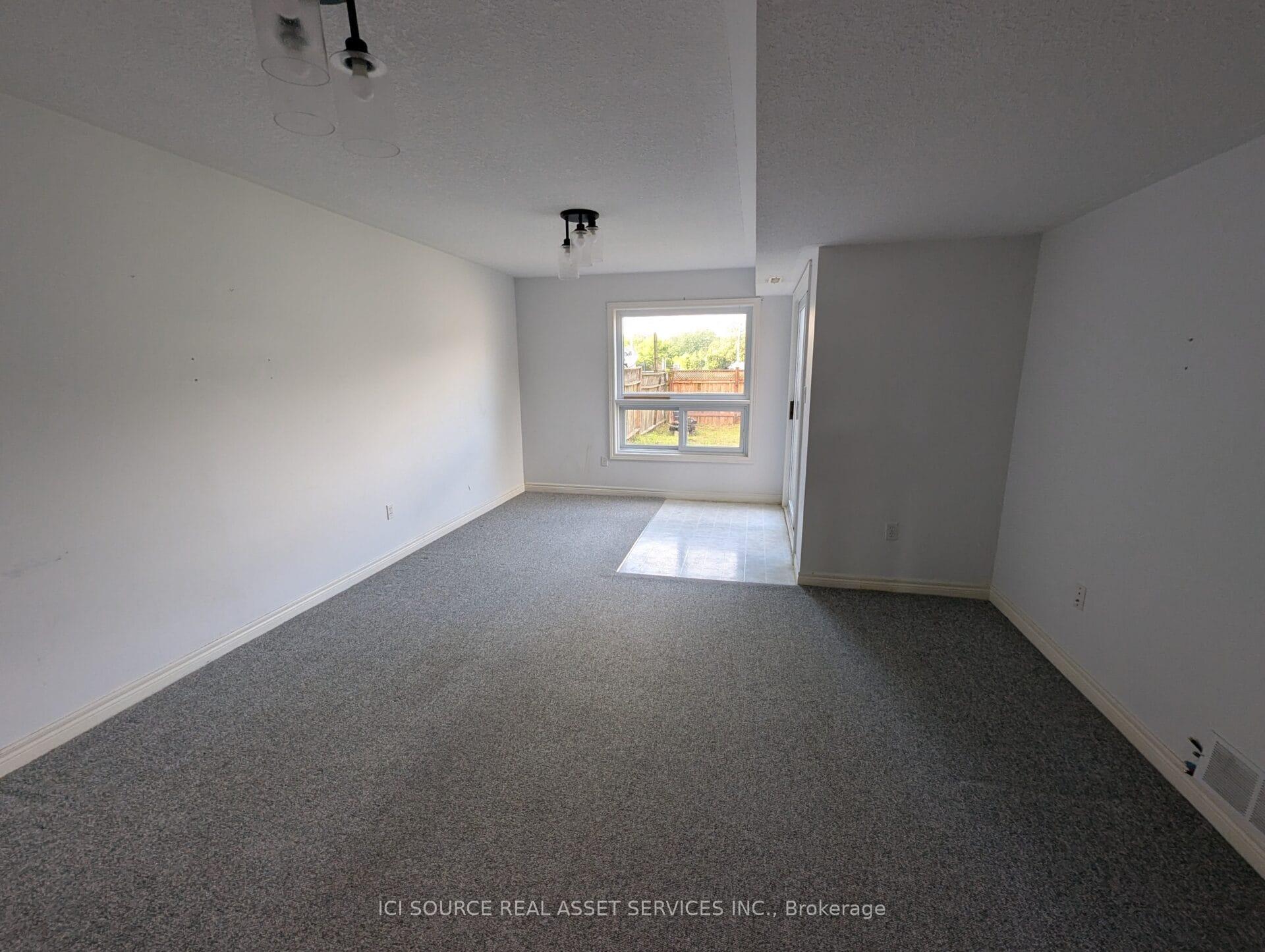 Photo 7 of 462 Albert Street, Stratford — HOMEH