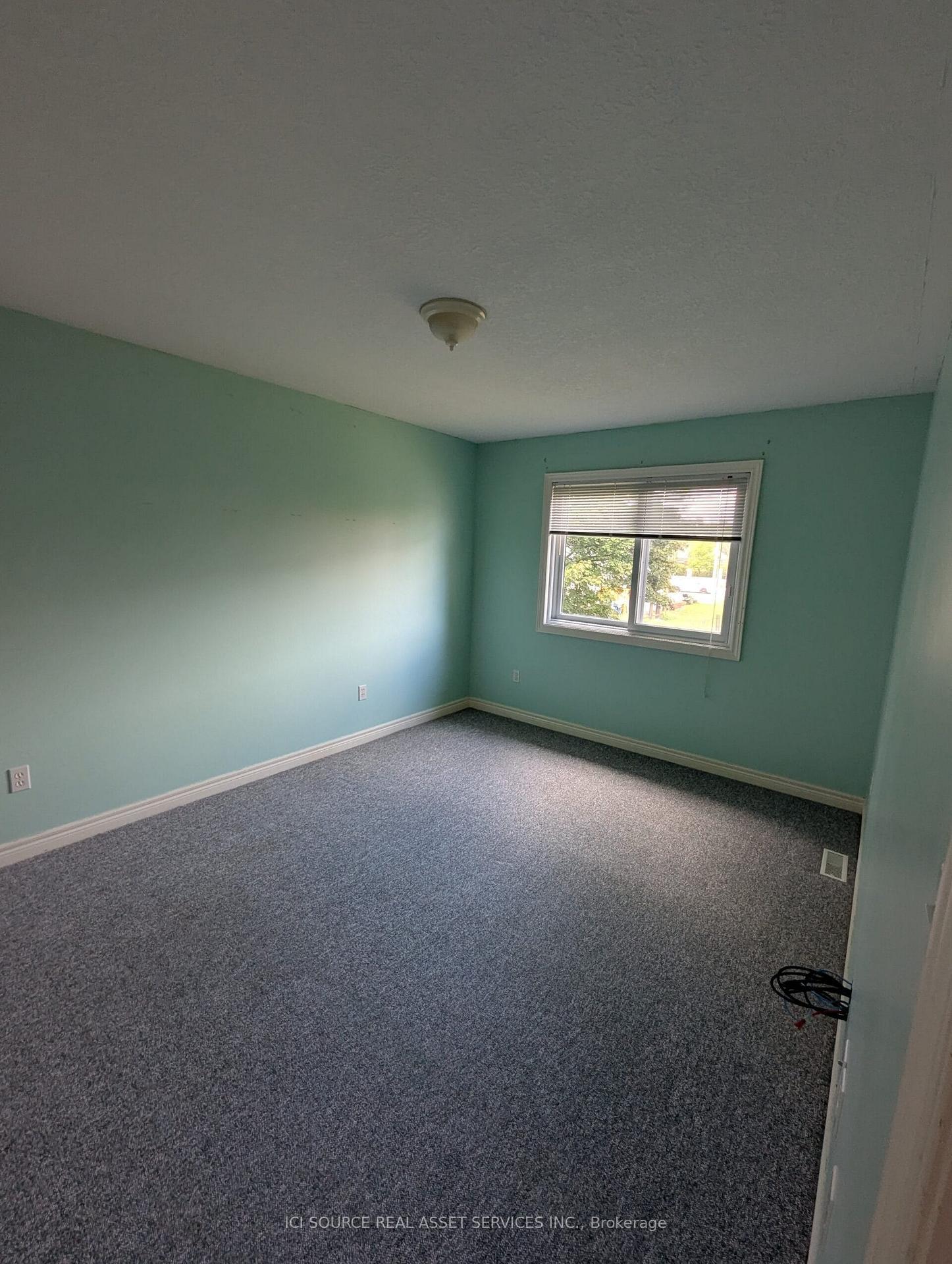 Photo 15 of 462 Albert Street, Stratford — HOMEH