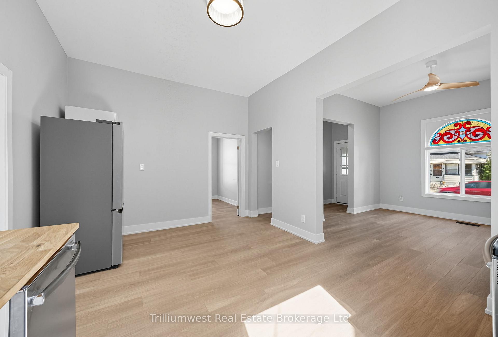 Photo 14 of 60 1/2 St Catharine Street, St. Thomas — HOMEH