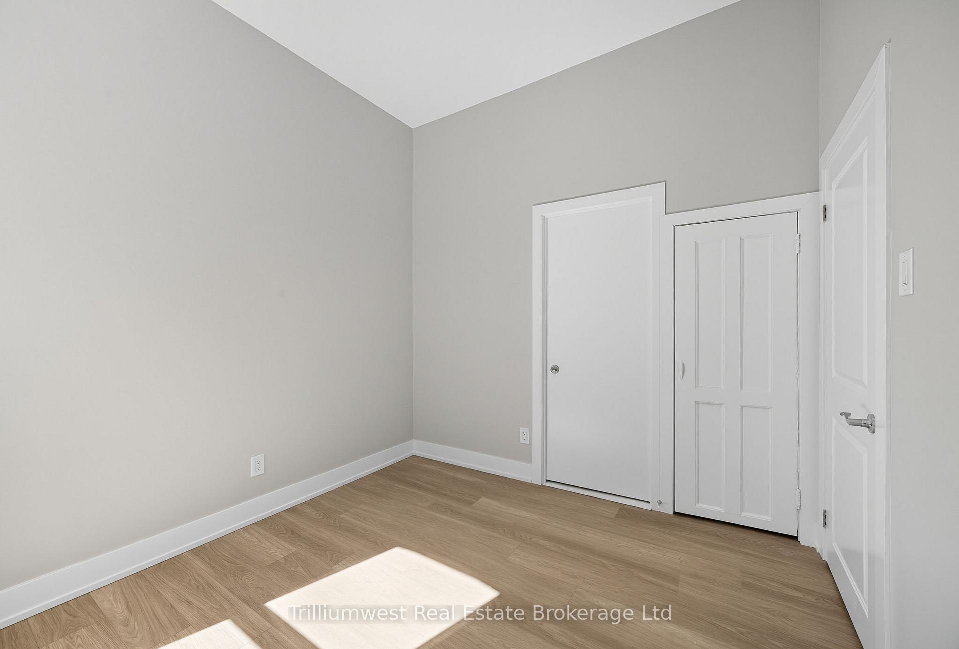 Photo 22 of 60 1/2 St Catharine Street, St. Thomas — HOMEH
