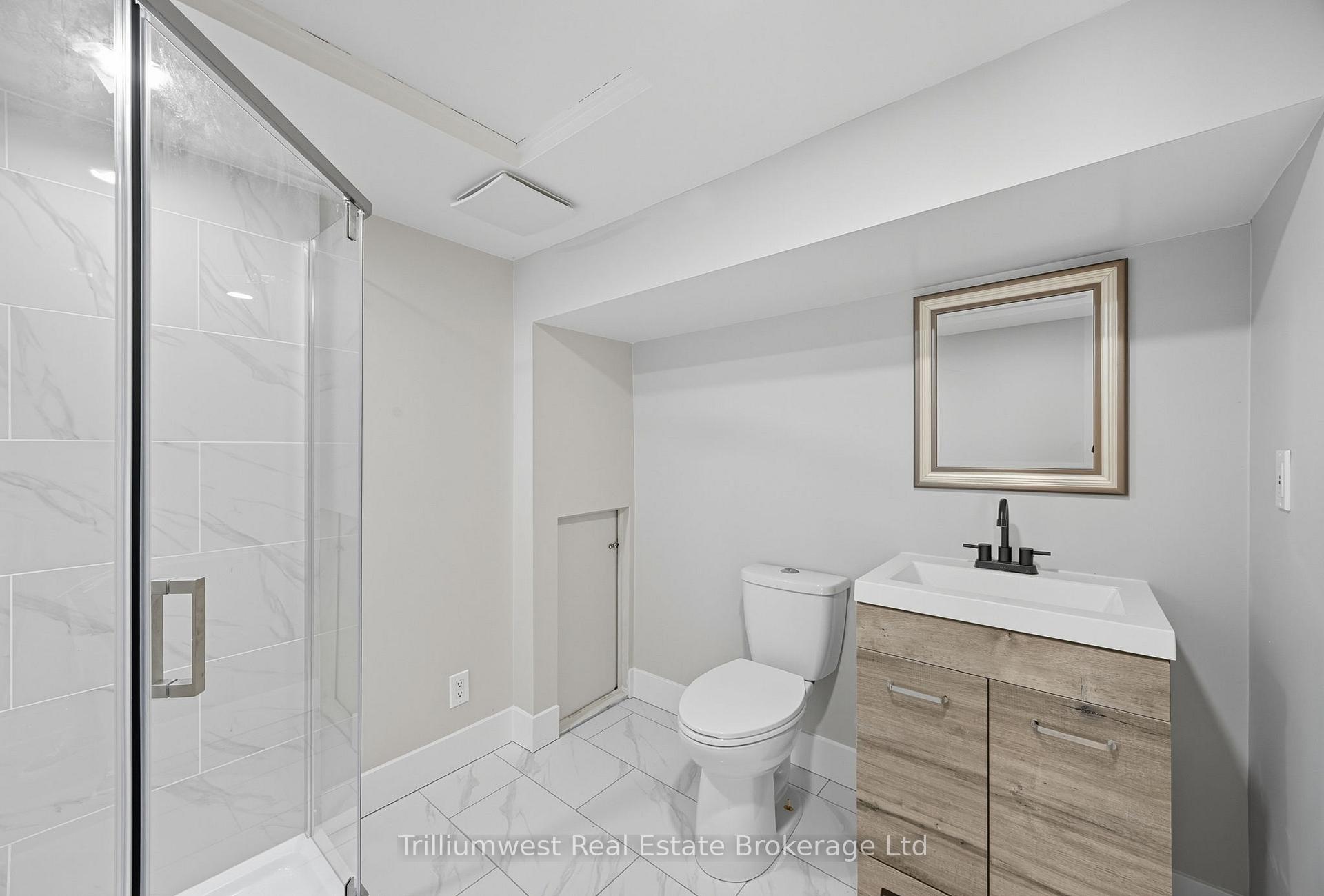 Photo 33 of 60 1/2 St Catharine Street, St. Thomas — HOMEH
