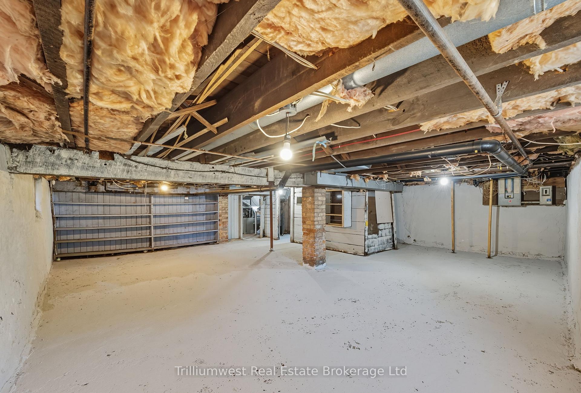 Photo 47 of 60 1/2 St Catharine Street, St. Thomas — HOMEH