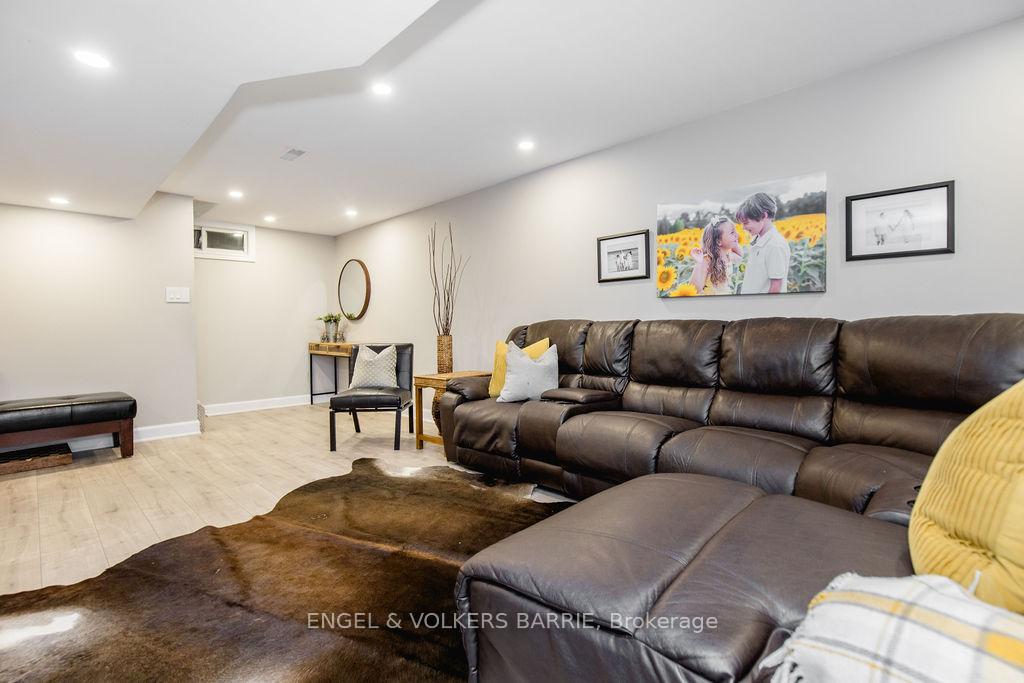 Photo 25 of 1175 Carson Road, Springwater, Midhurst — HOMEH