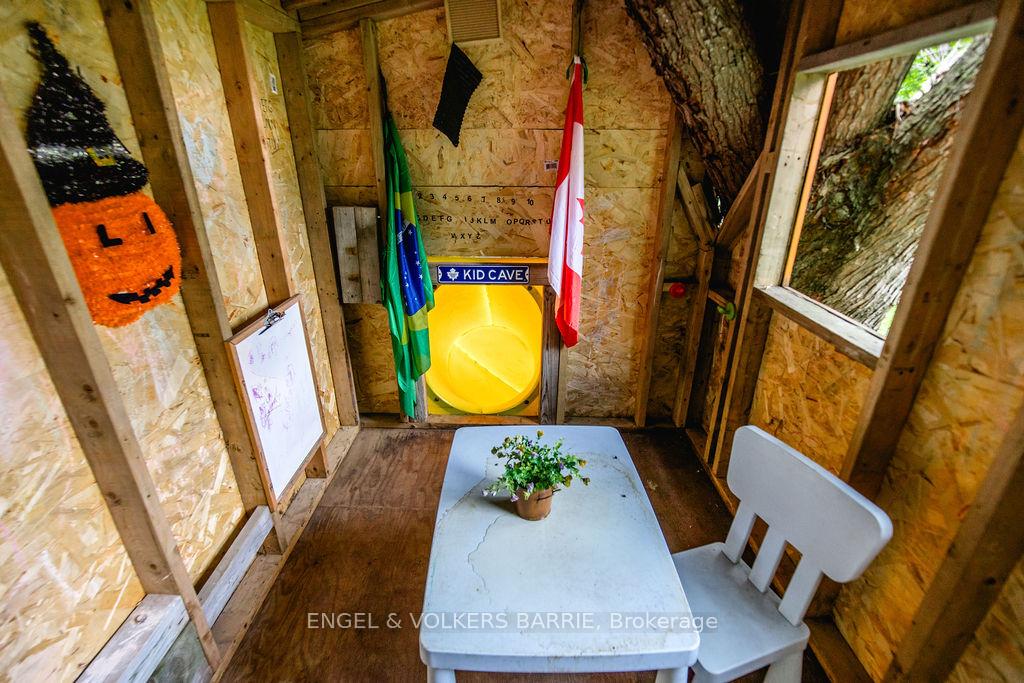 Photo 37 of 1175 Carson Road, Springwater, Midhurst — HOMEH