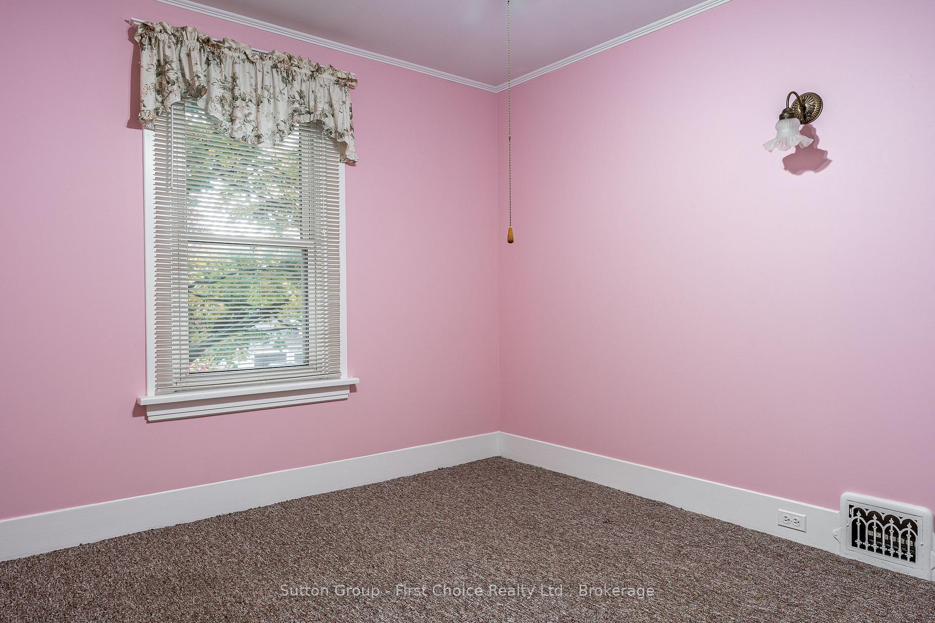 Photo 40 of 140 Avon Street, Stratford — HOMEH