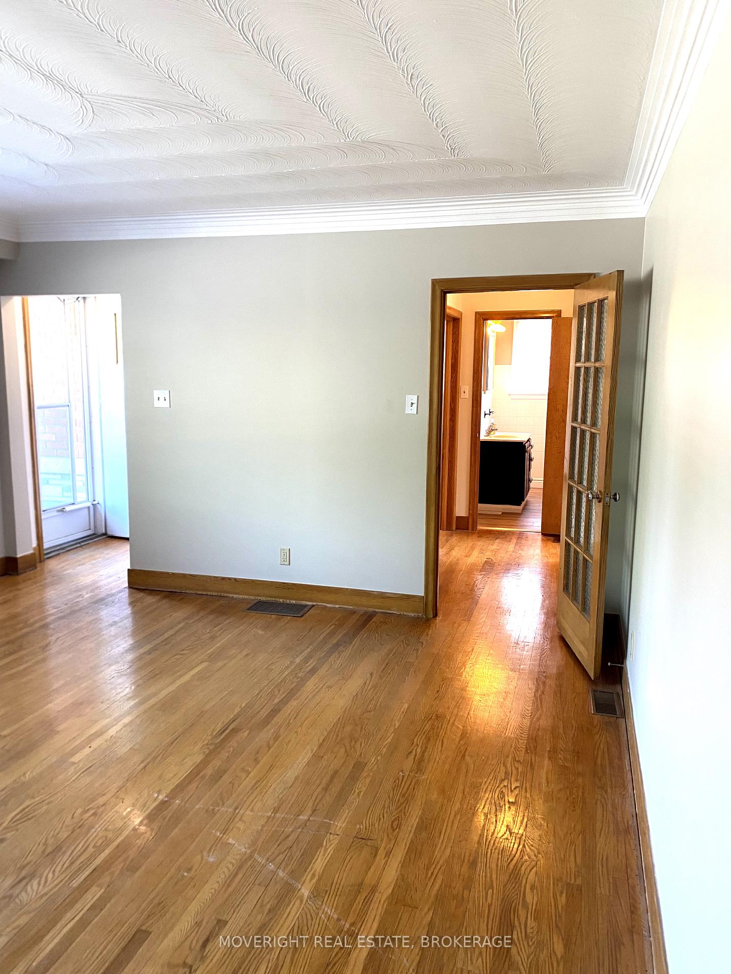Photo 5 of 12 Ted Street, St. Catharines, Fairview — HOMEH