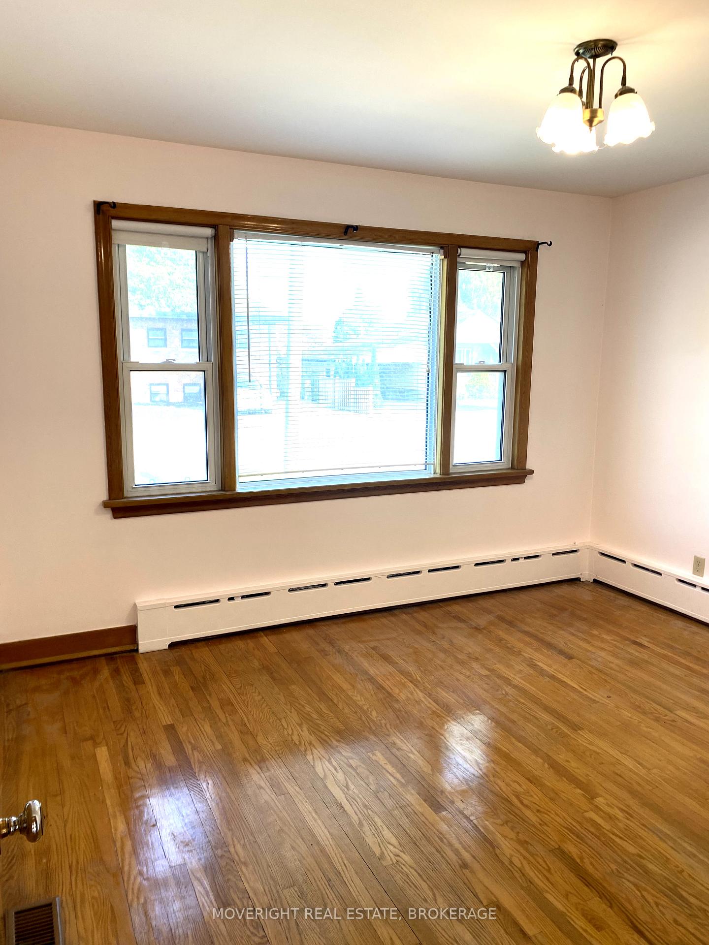 Photo 8 of 12 Ted Street, St. Catharines, Fairview — HOMEH