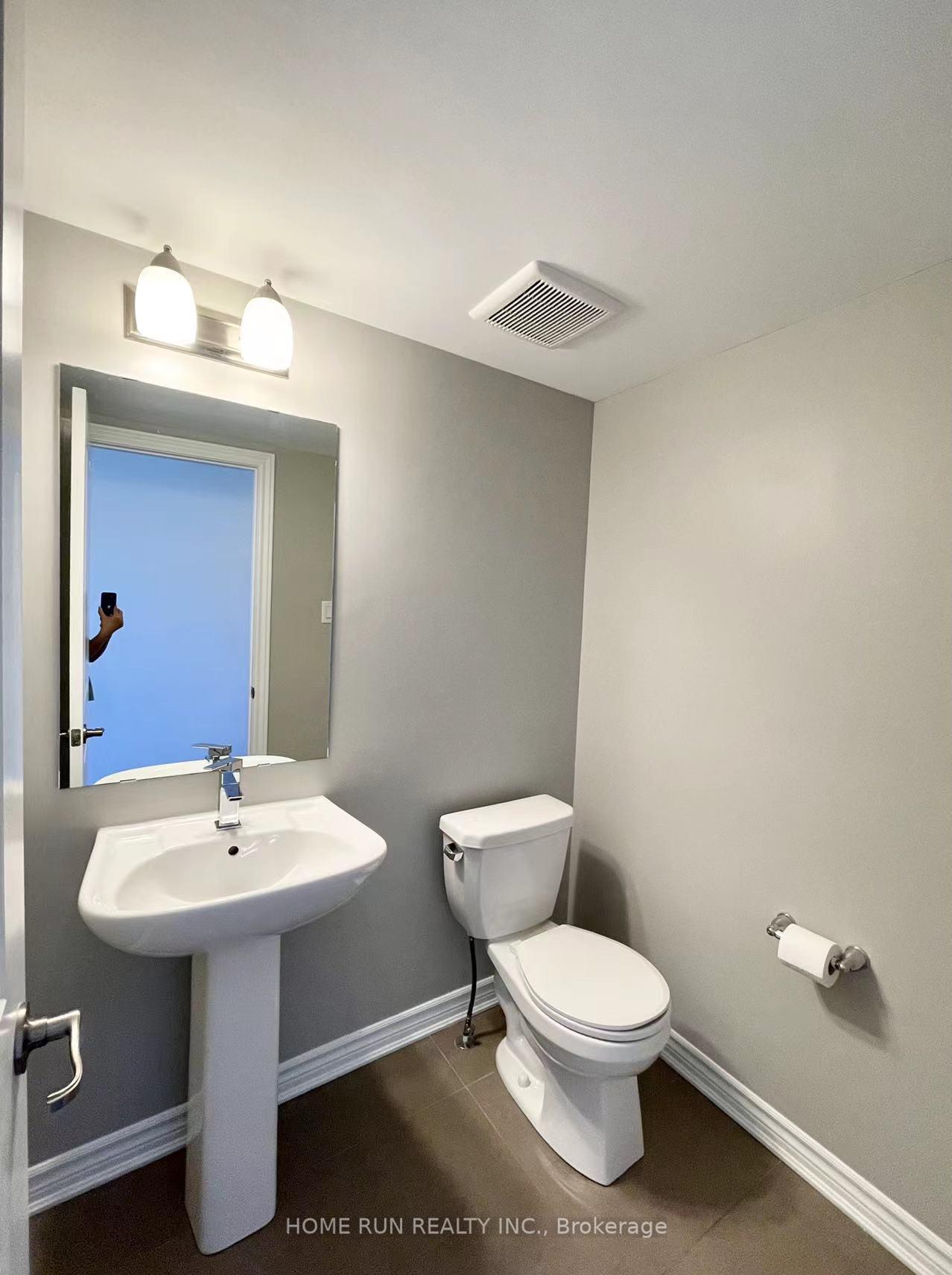 Photo 3 of 324 Lipizzaner Street, Ottawa, Stittsville (South) — HOMEH