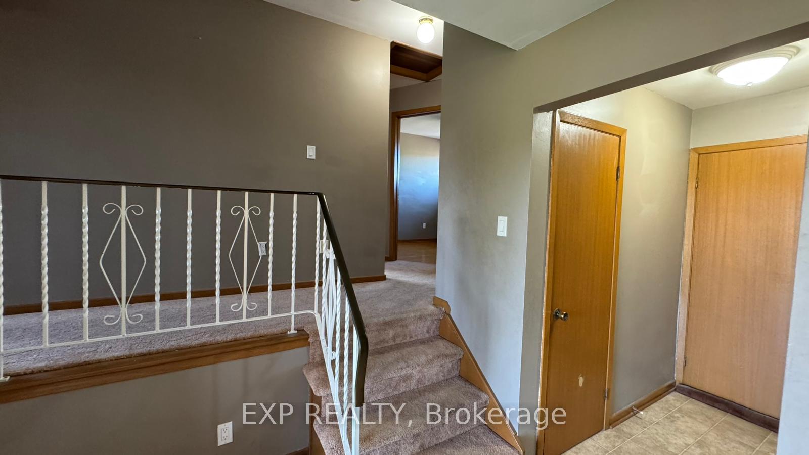 Photo 8 of Unit Upper, 50 Sunnylea Drive, St. Catharines, Carlton/Bunting — HOMEH