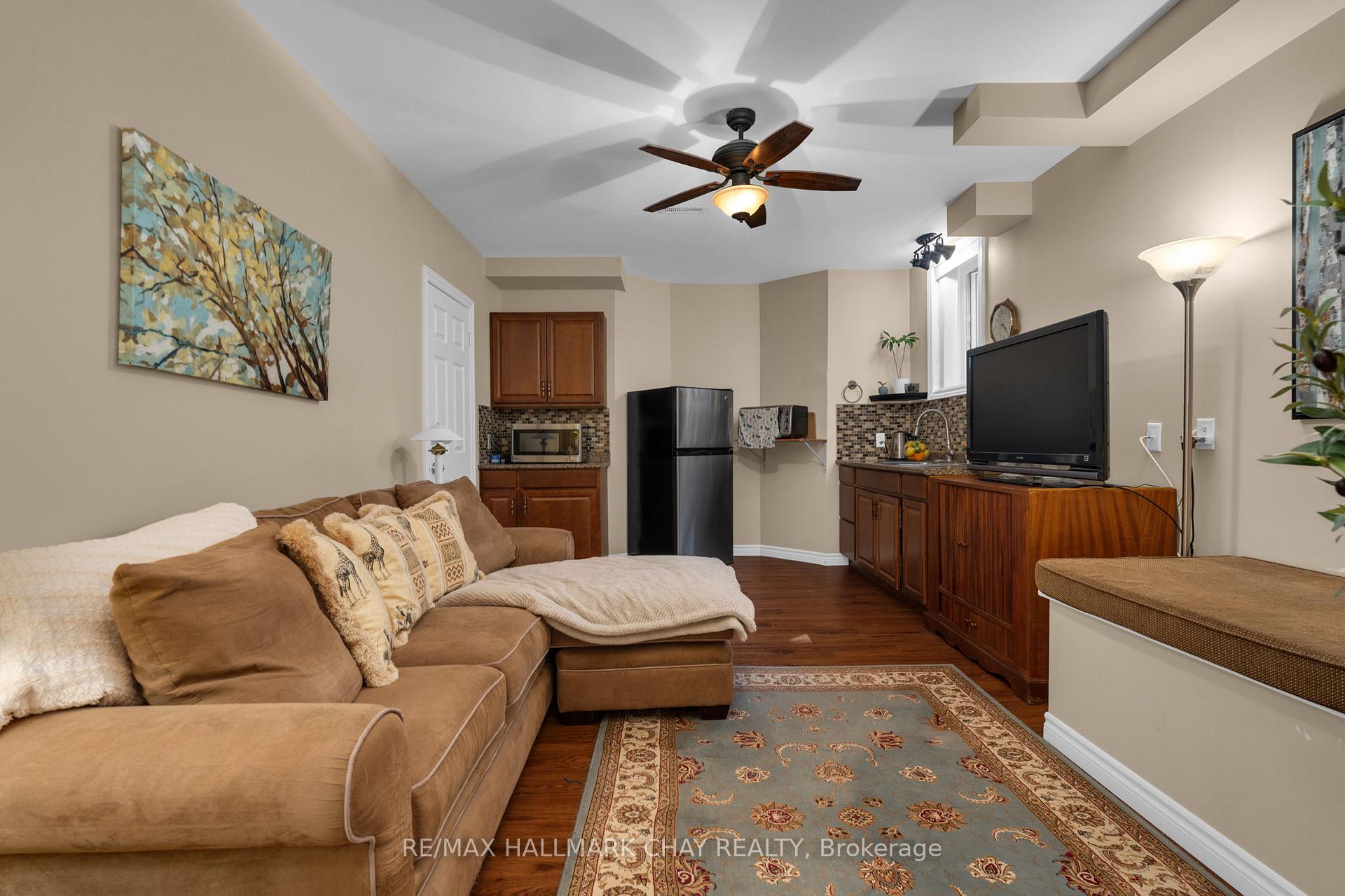 Photo 21 of 4 Idlewood Drive, Springwater, Midhurst — HOMEH