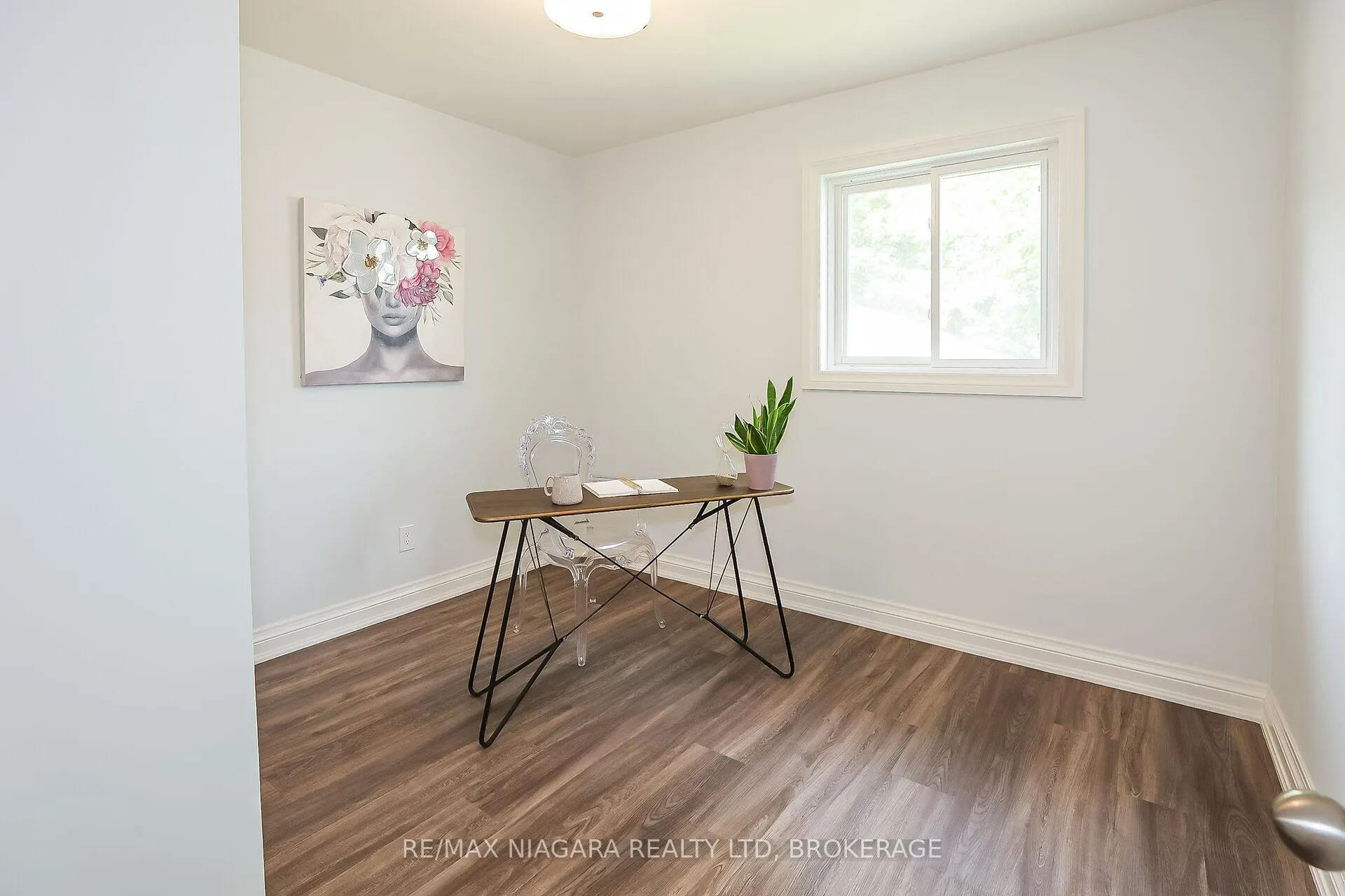 Photo 19 of 261 Vine Street, St. Catharines, Fairview — HOMEH