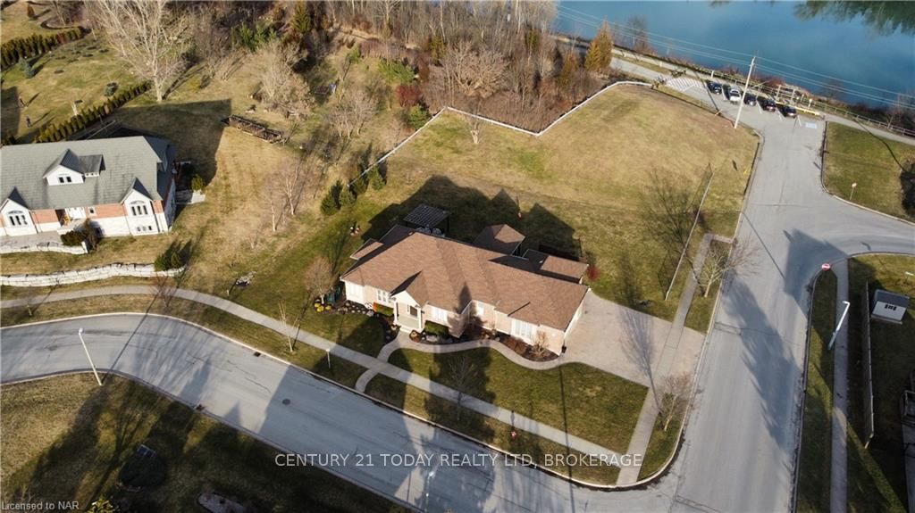 Photo 62 of 14 Adah Court, Welland, Prince Charles — HOMEH