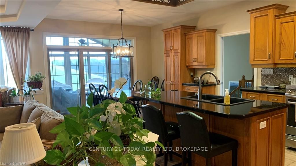 Photo 71 of 14 Adah Court, Welland, Prince Charles — HOMEH
