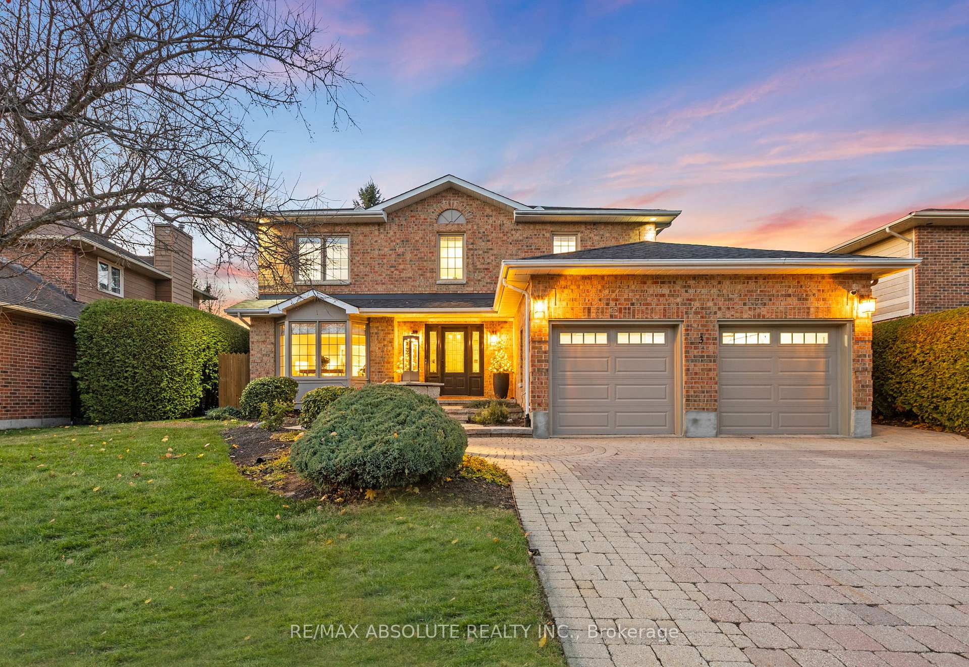 Photo 2 of 3 Buttonwood Trail, Ottawa, Stittsville (Central) — HOMEH