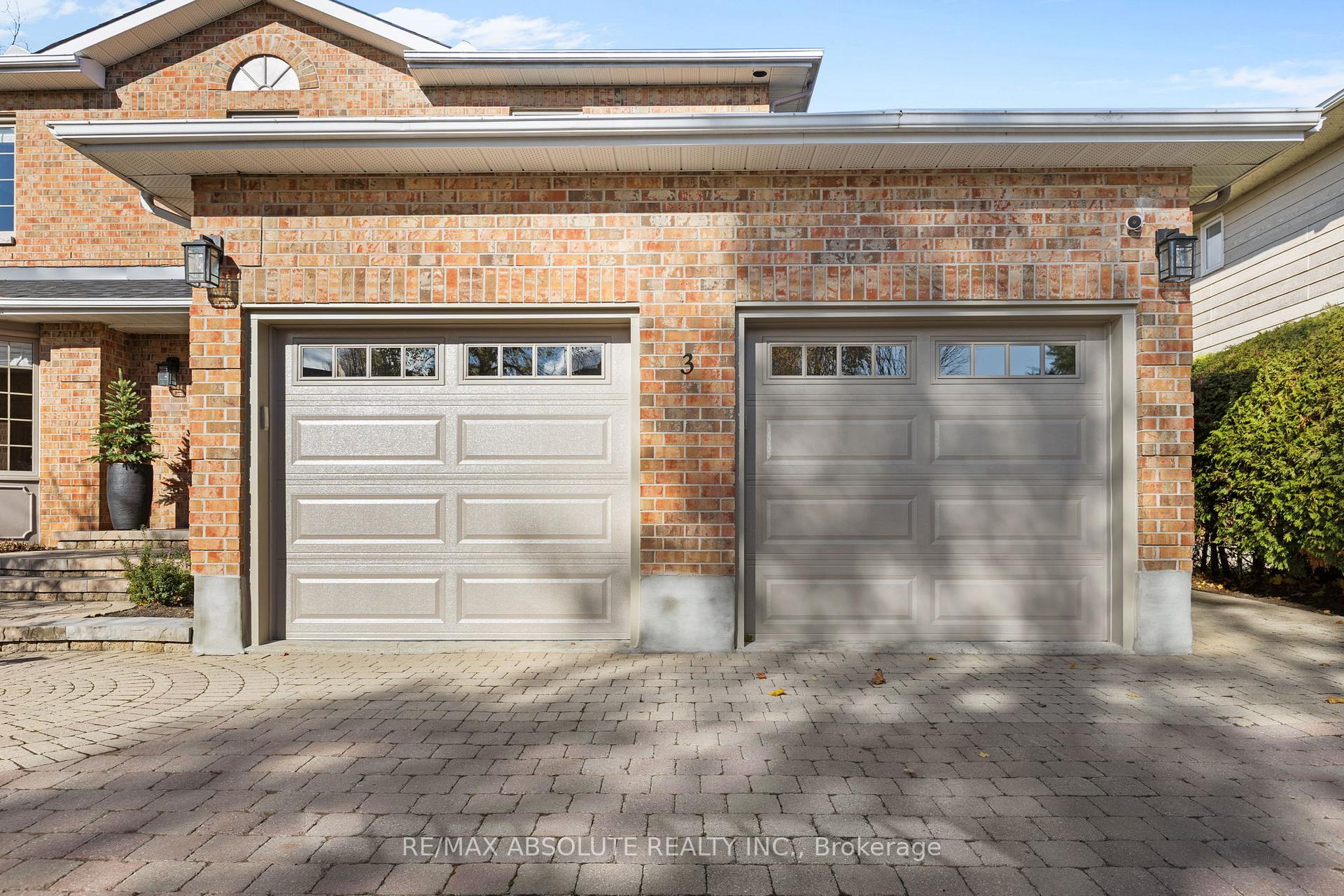 Photo 4 of 3 Buttonwood Trail, Ottawa, Stittsville (Central) — HOMEH