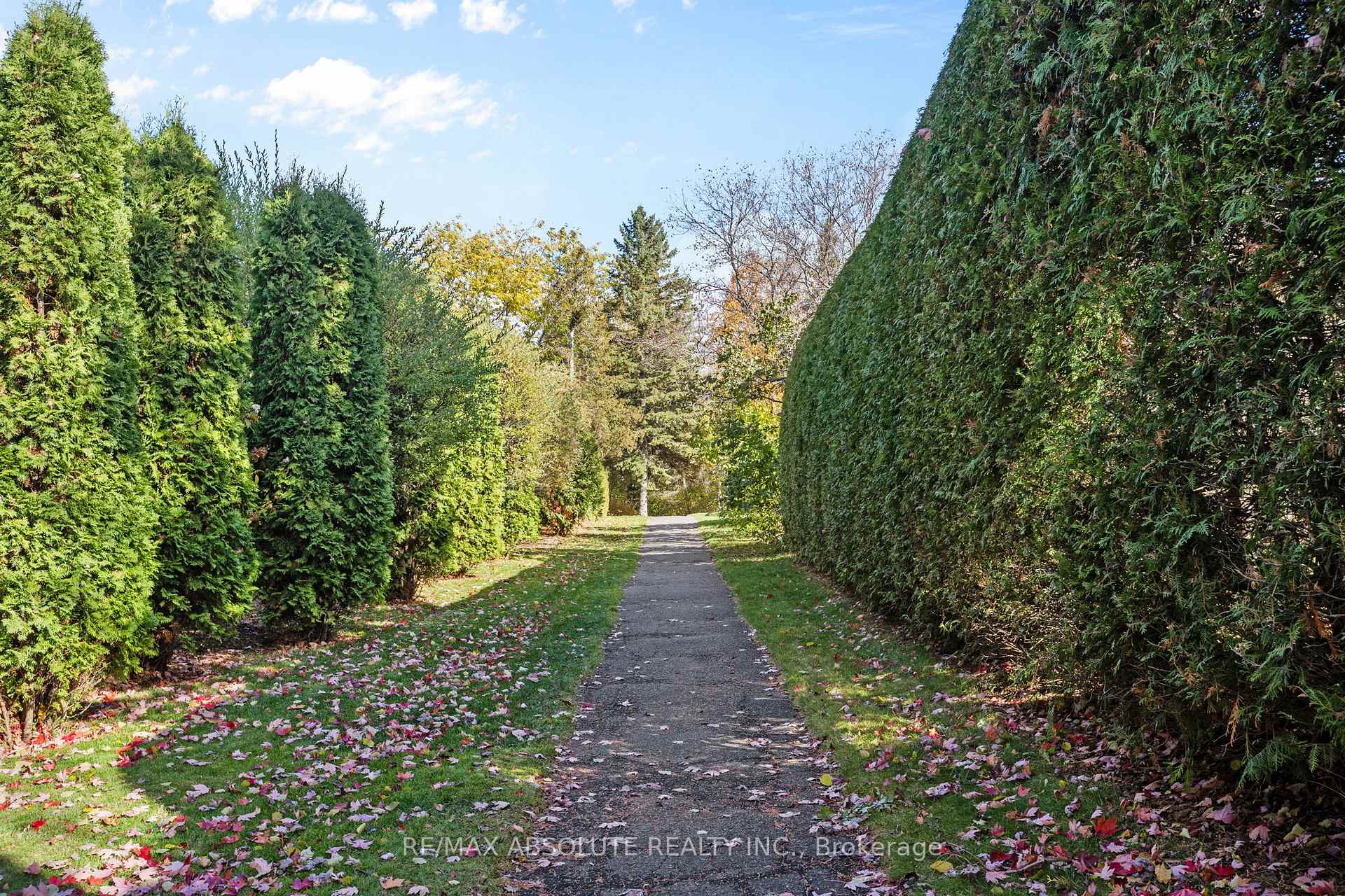 Photo 6 of 3 Buttonwood Trail, Ottawa, Stittsville (Central) — HOMEH