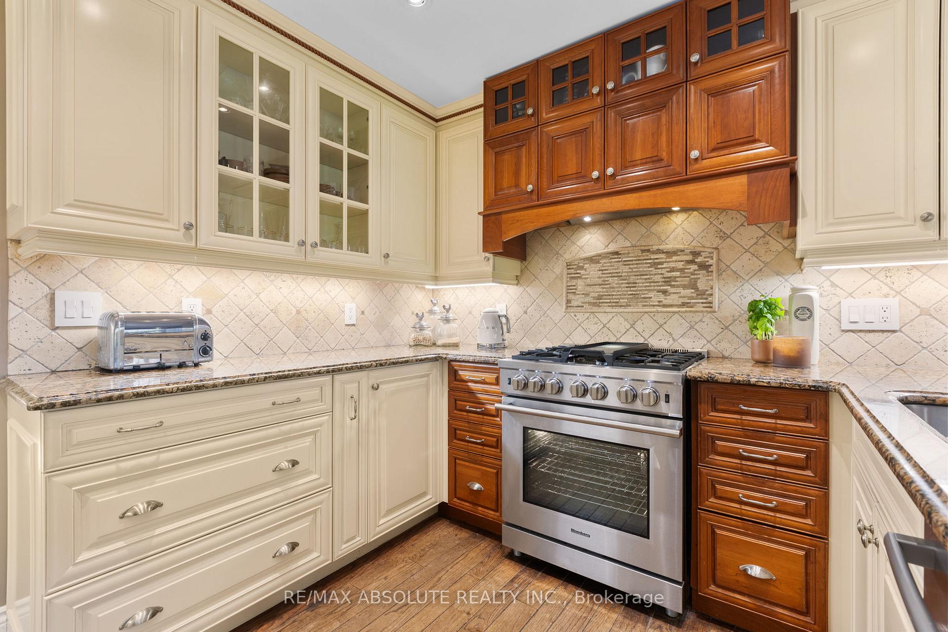 Photo 16 of 3 Buttonwood Trail, Ottawa, Stittsville (Central) — HOMEH