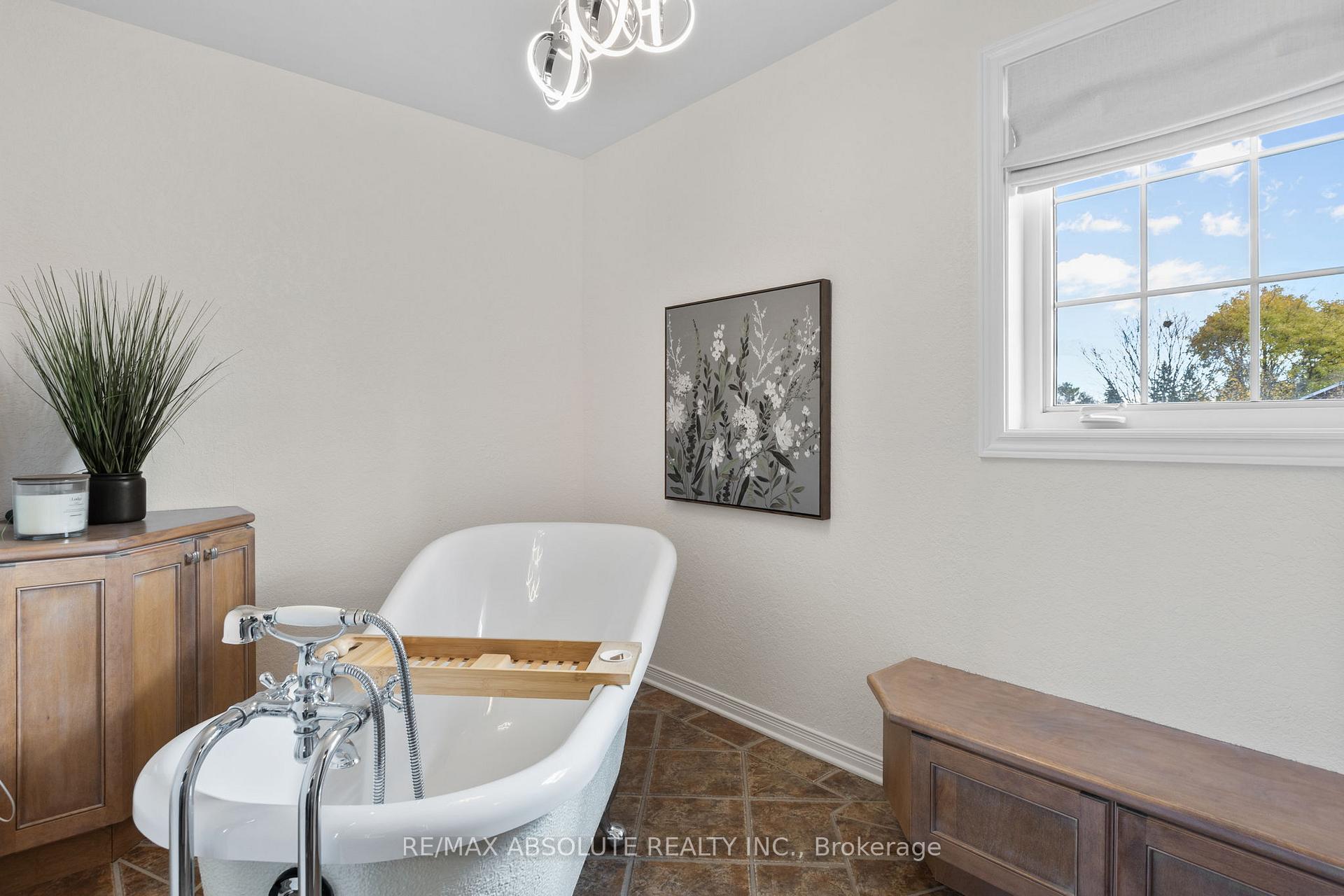 Photo 29 of 3 Buttonwood Trail, Ottawa, Stittsville (Central) — HOMEH