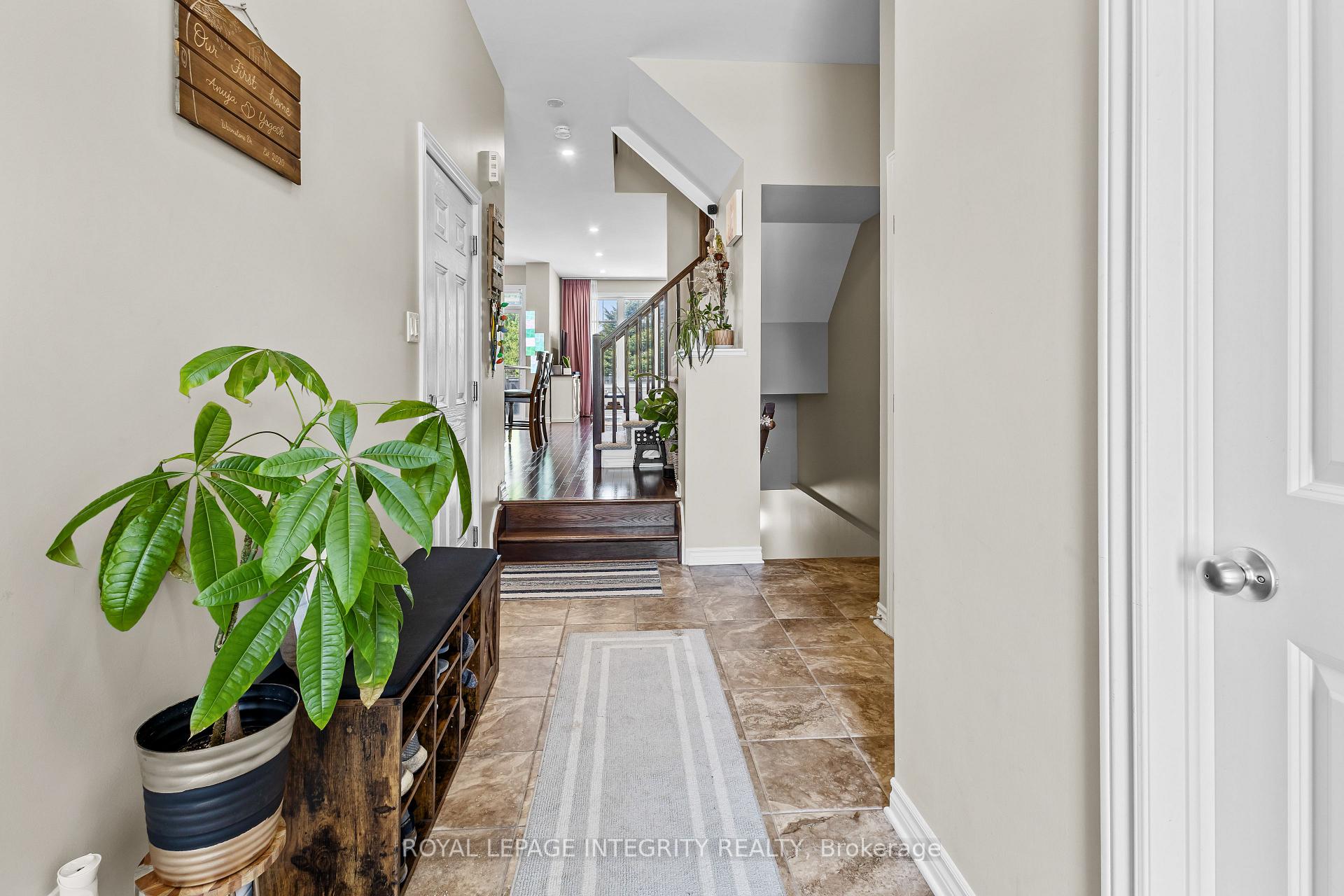Photo 4 of 313 Warmstone Drive, Ottawa, Stittsville (North) — HOMEH