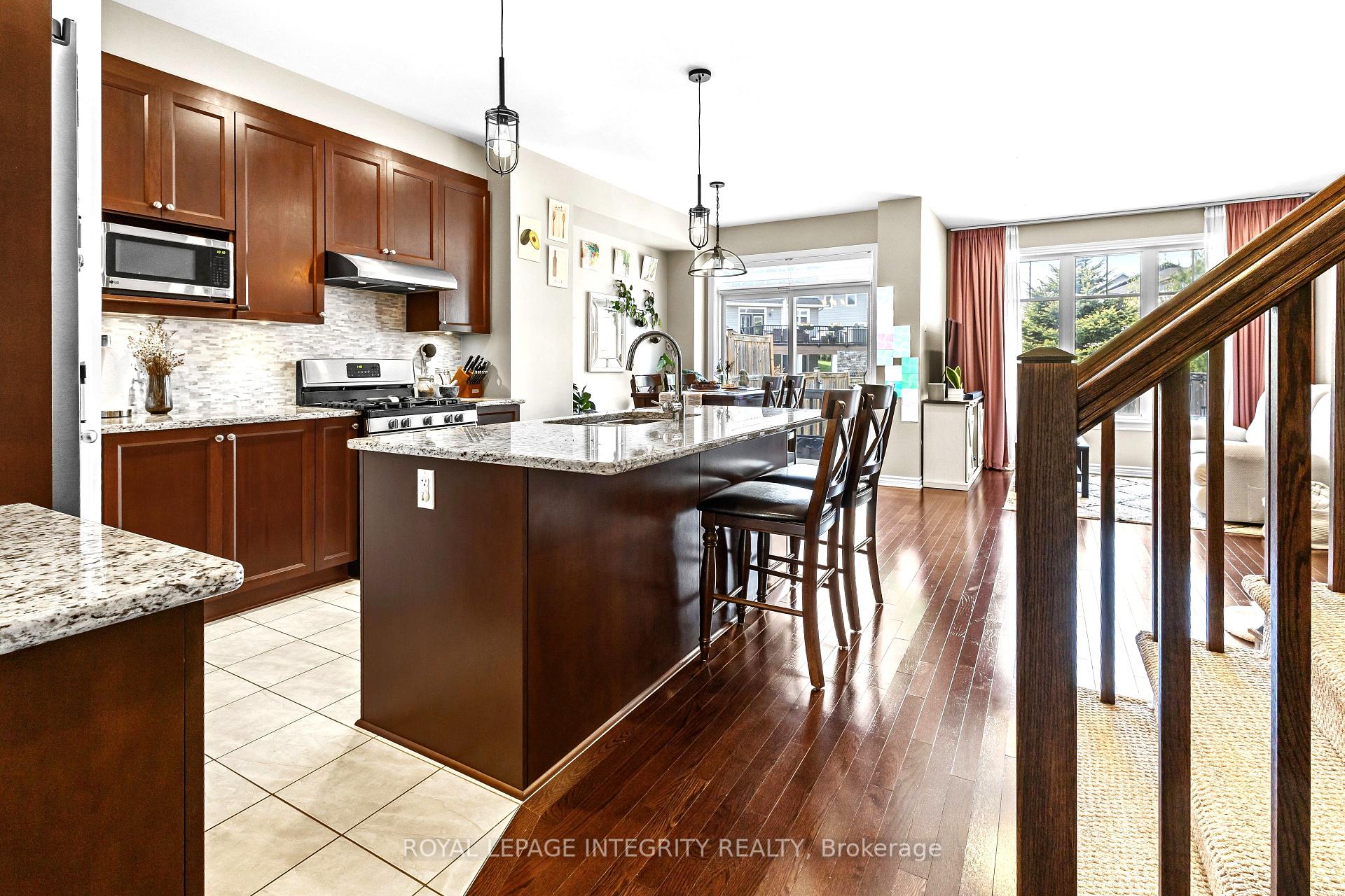 Photo 5 of 313 Warmstone Drive, Ottawa, Stittsville (North) — HOMEH