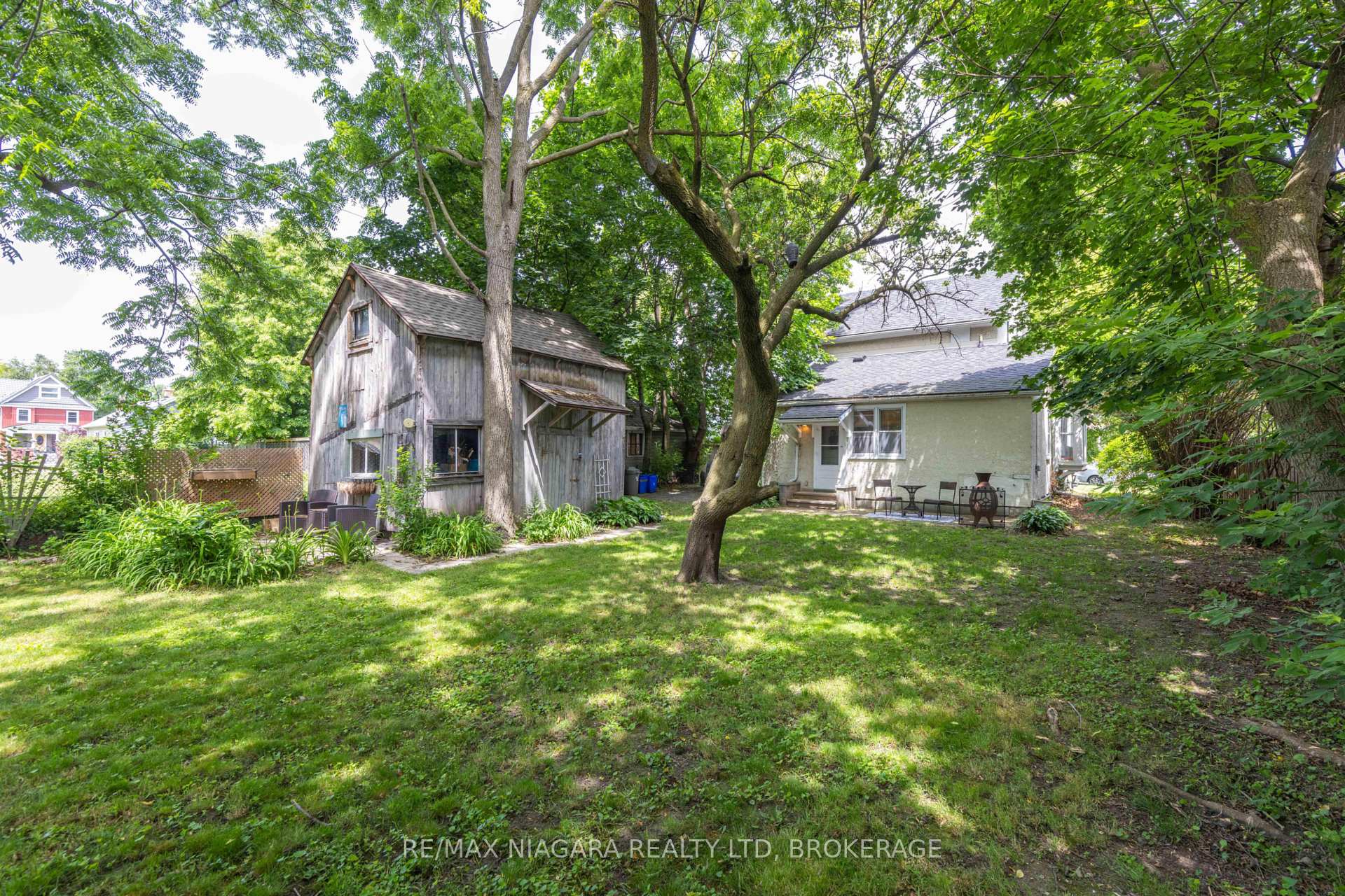 Photo 9 of 40 Dacotah Street, St. Catharines, Downtown — HOMEH