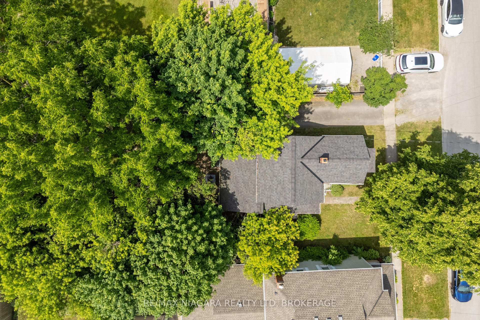 Photo 27 of 40 Dacotah Street, St. Catharines, Downtown — HOMEH