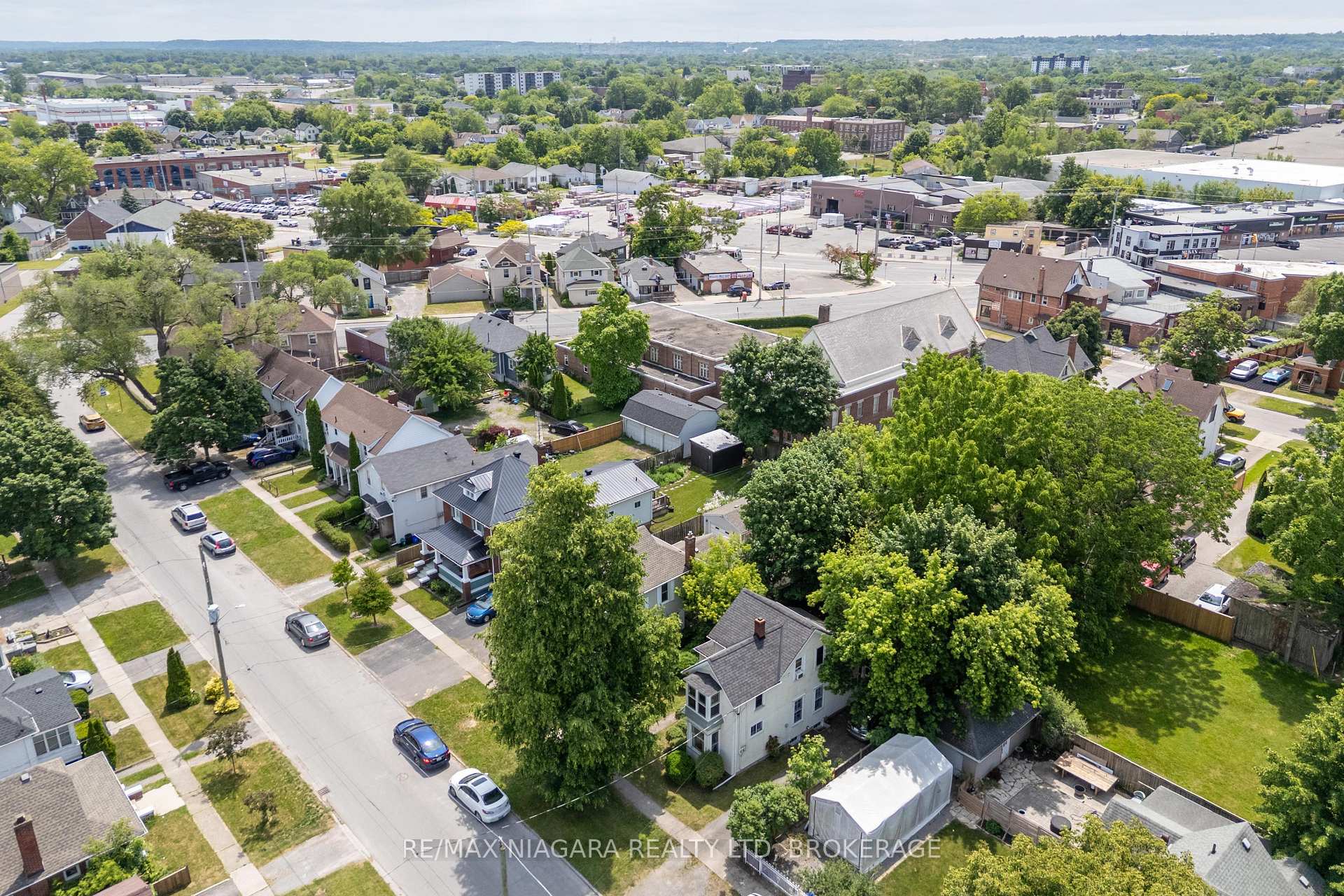 Photo 29 of 40 Dacotah Street, St. Catharines, Downtown — HOMEH