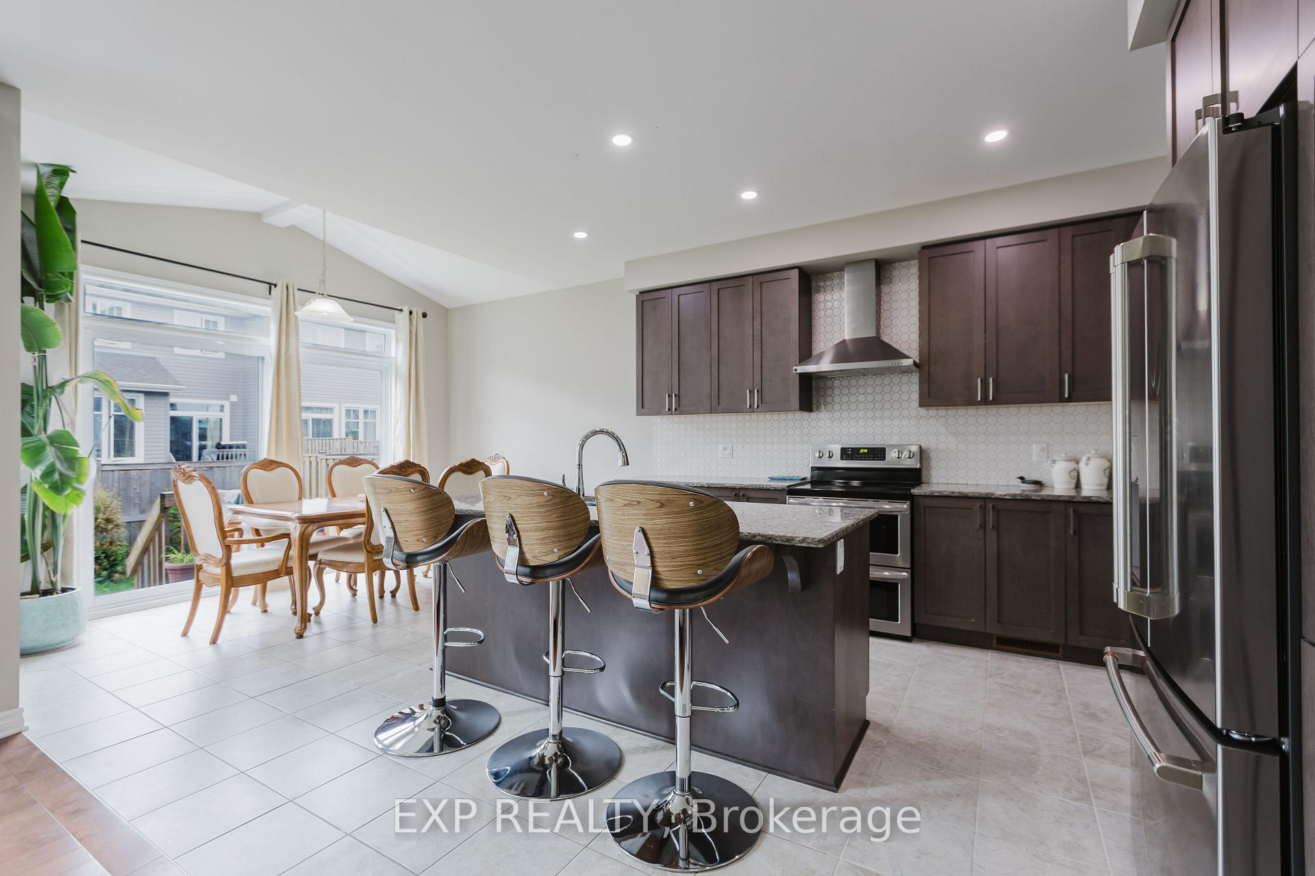 Photo 11 of 537 Vivera Place, Ottawa, Stittsville (North) — HOMEH